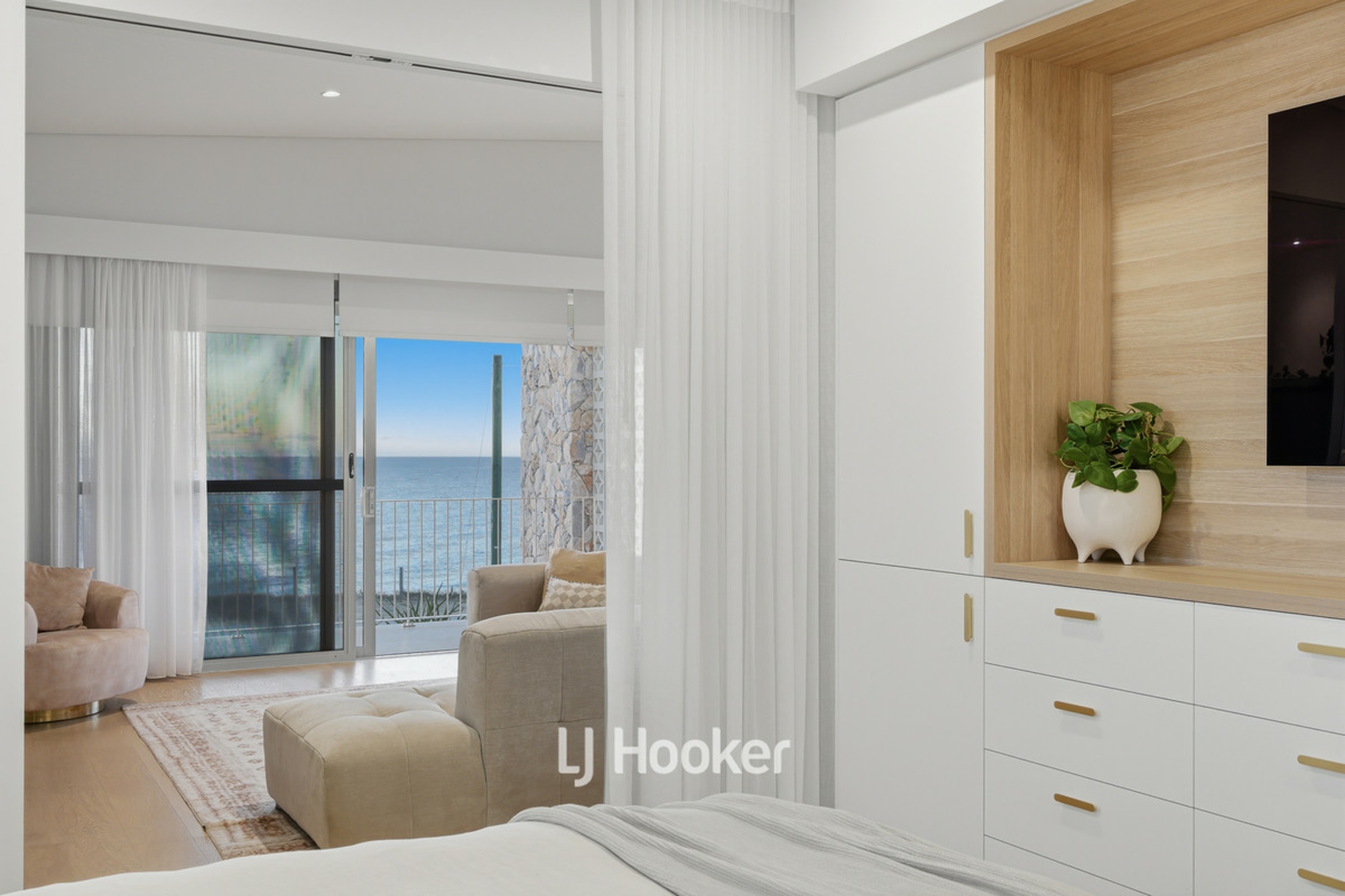 199 Ocean Drive — photo 4 of 26