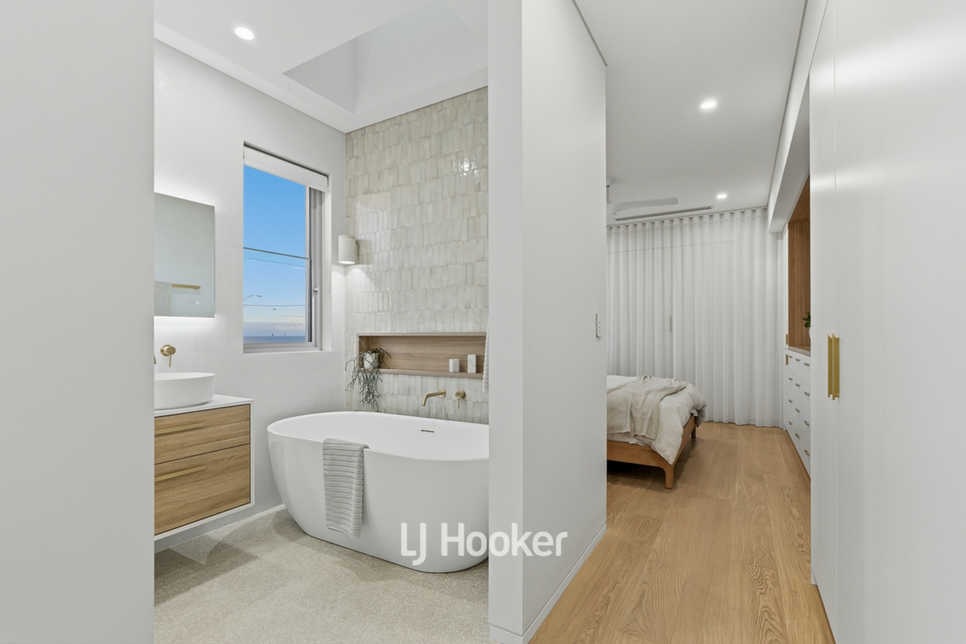 199 Ocean Drive — photo 11 of 26