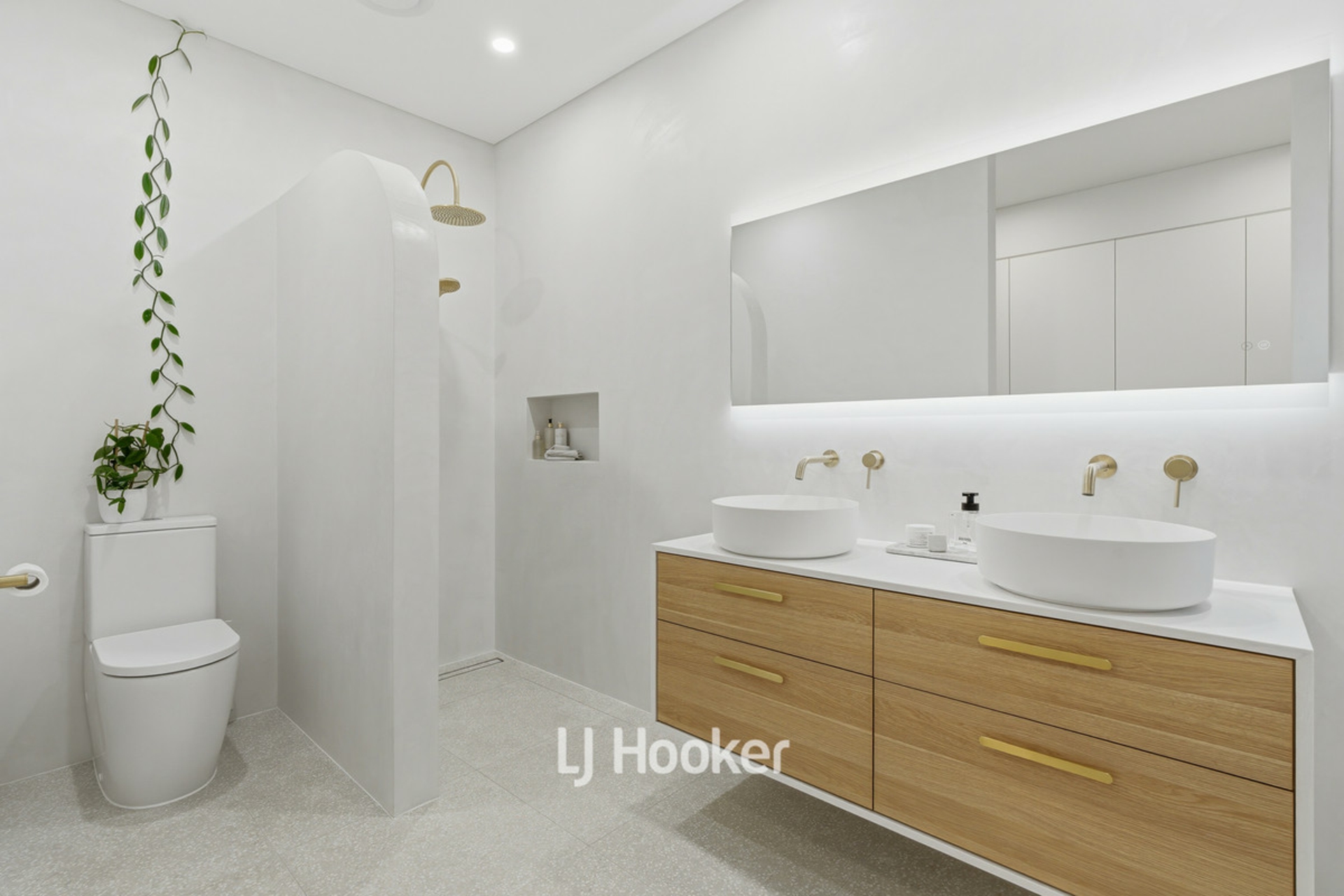 199 Ocean Drive — photo 12 of 26