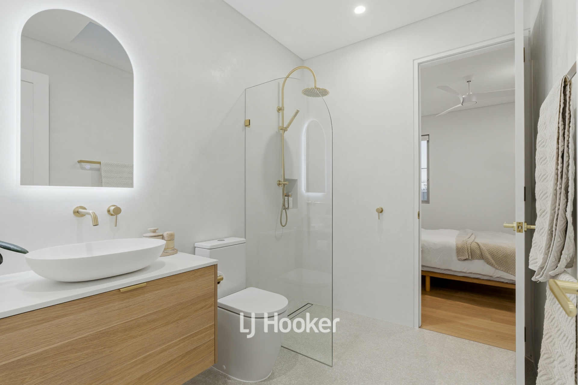 199 Ocean Drive — photo 14 of 26