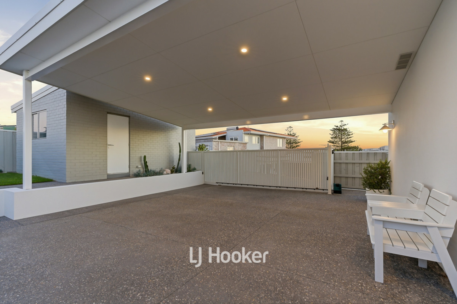 199 Ocean Drive — photo 23 of 26