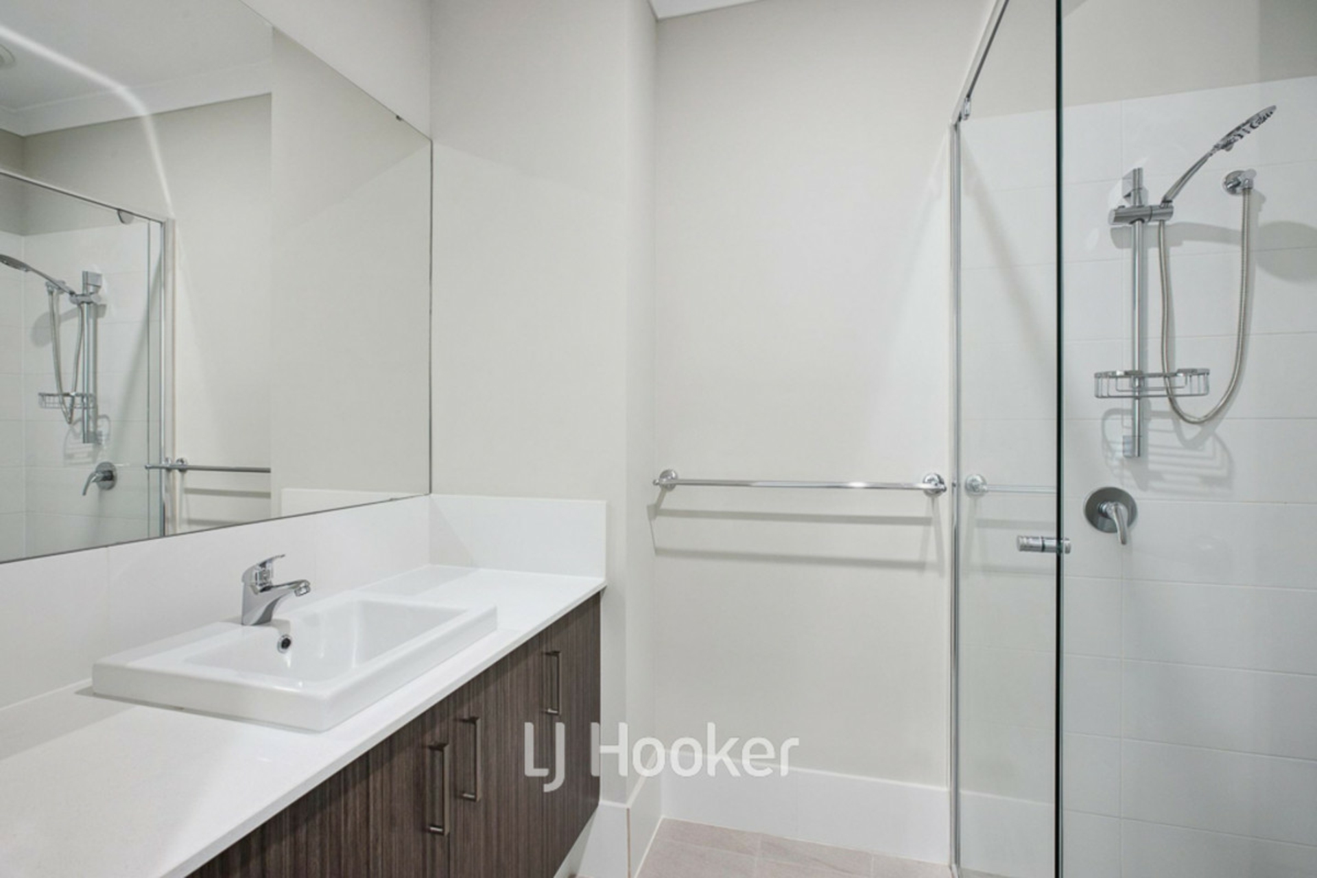 8 Everest Parkway — photo 6 of 18