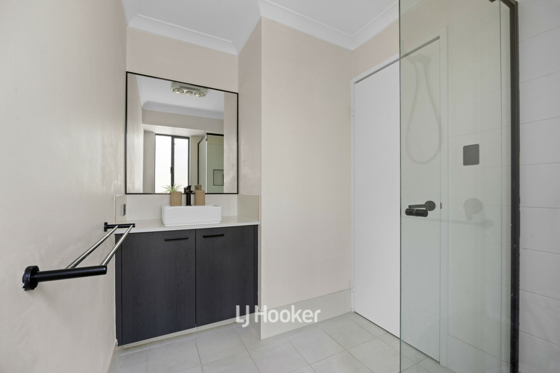 21 Laurent Way — photo 15 of 22