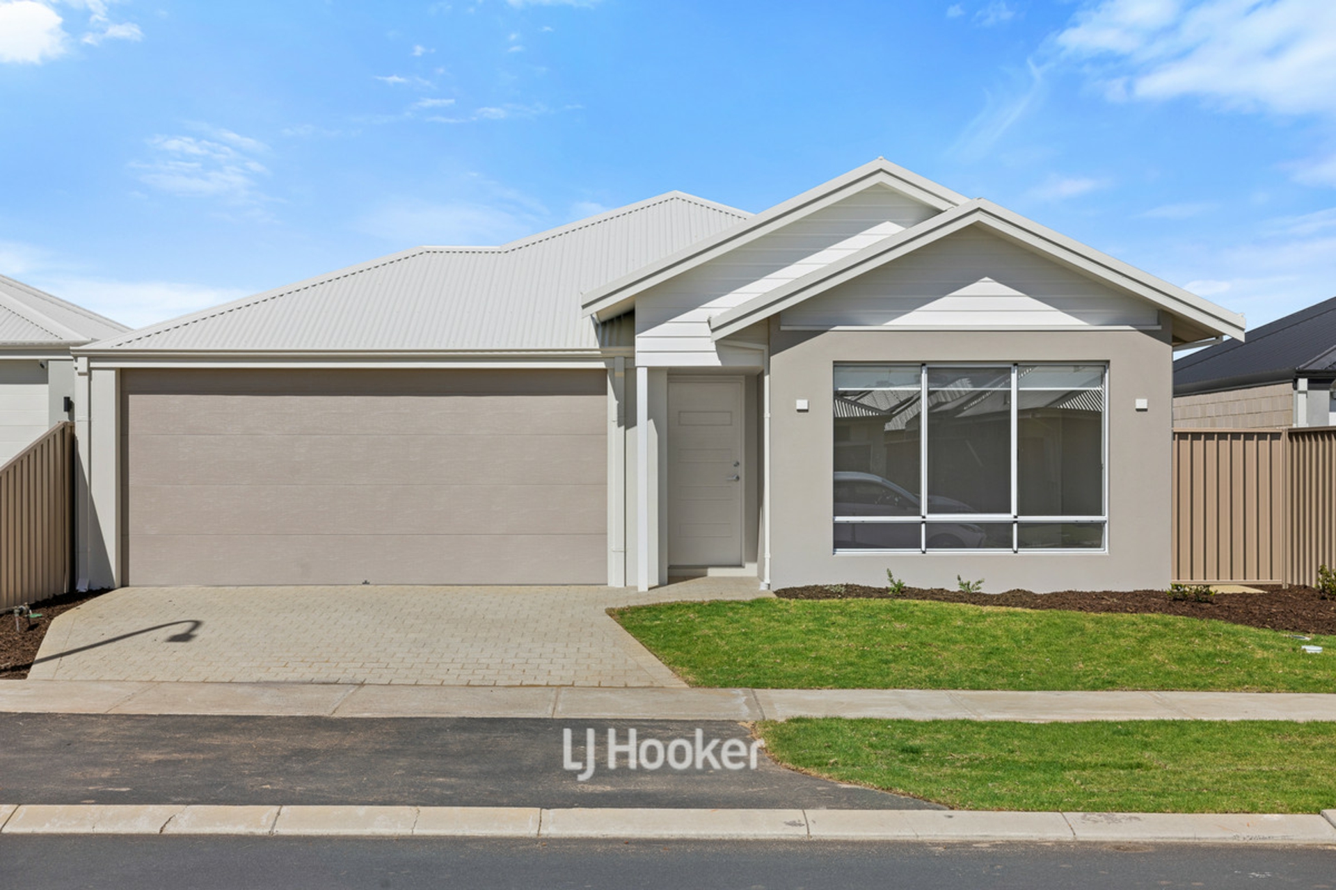 30 Jargoon Approach — photo from LJ Hooker Property South West WA