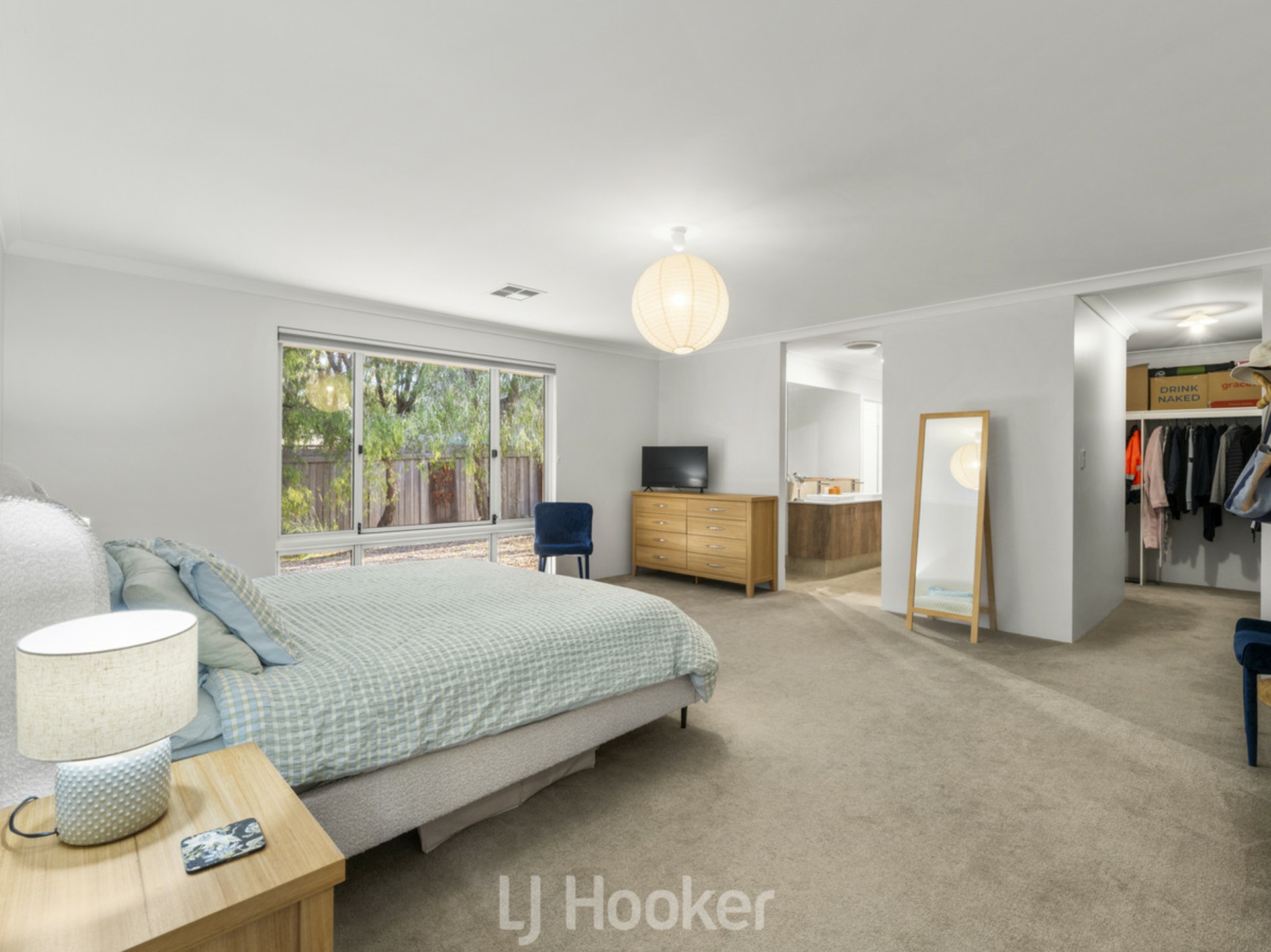 14 Lenamont Court — photo 8 of 17