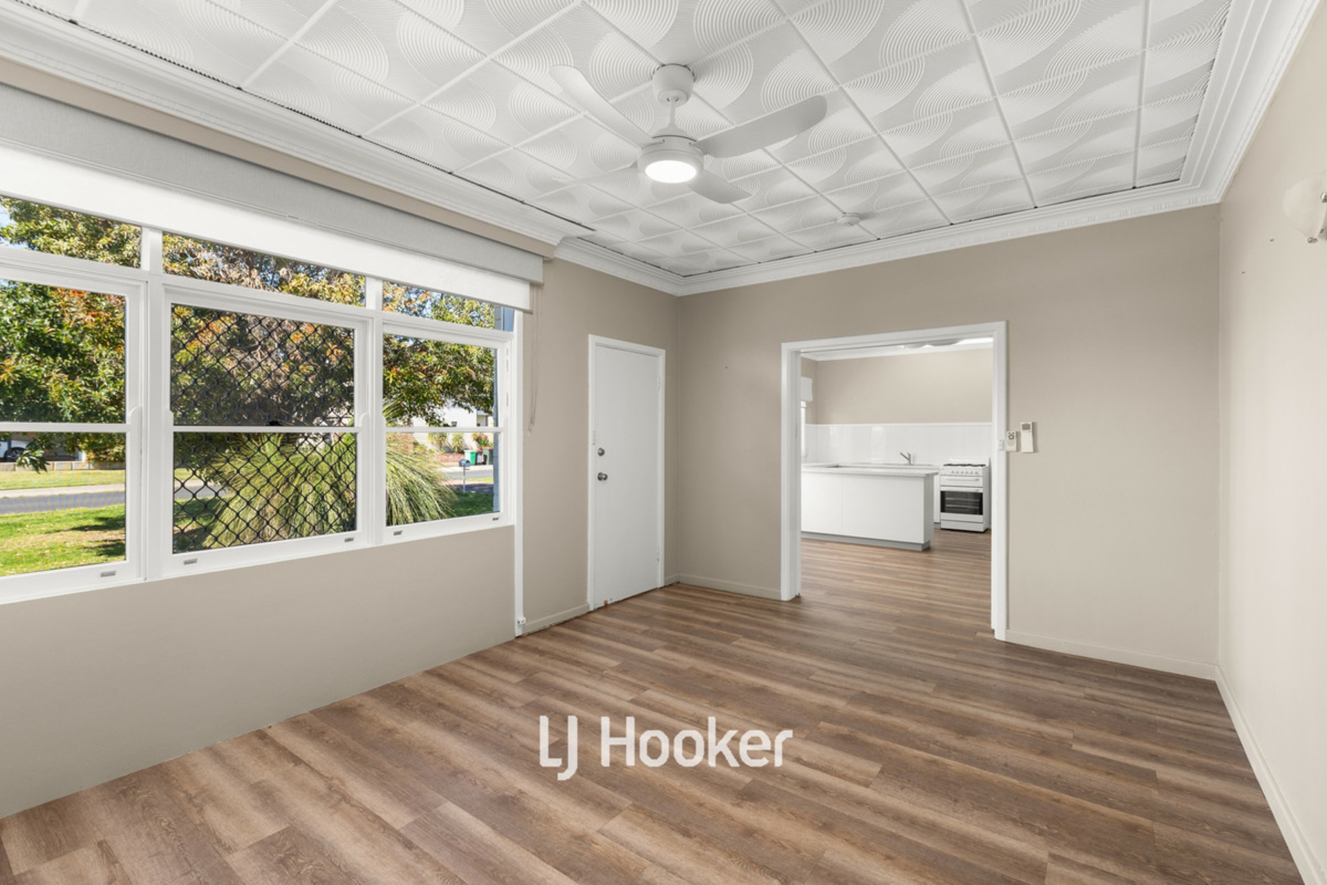 12 Strickland Street — photo 4 of 15