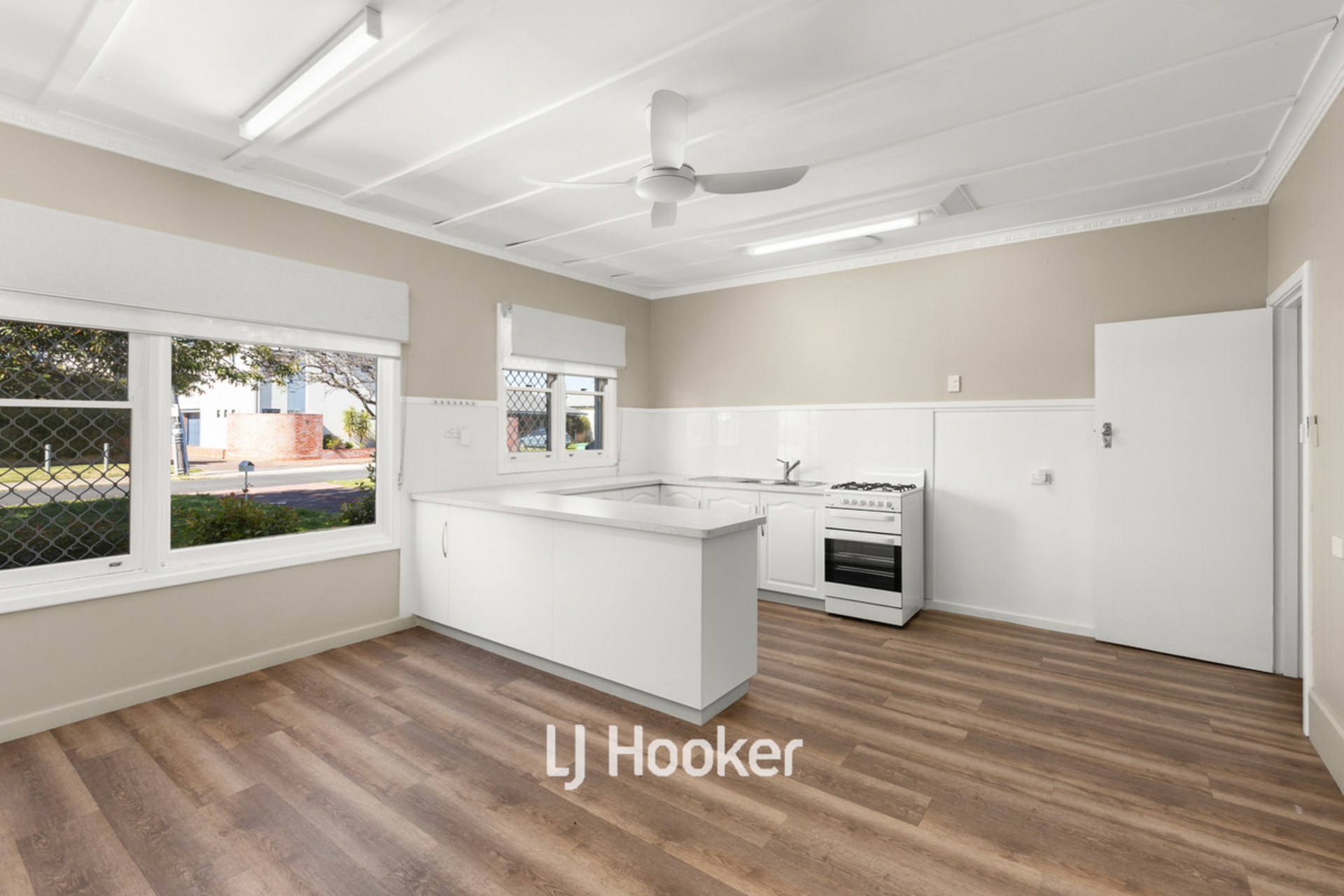 12 Strickland Street — photo 5 of 15