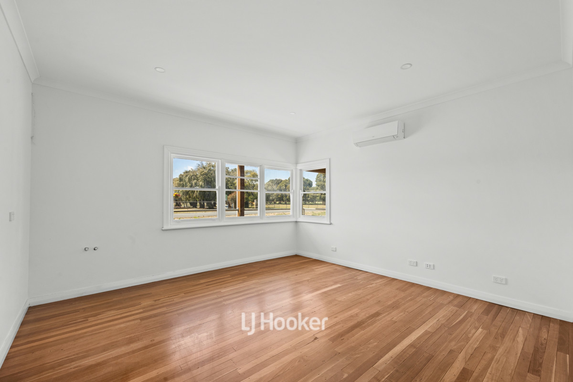 58 South Western Highway — photo 10 of 25