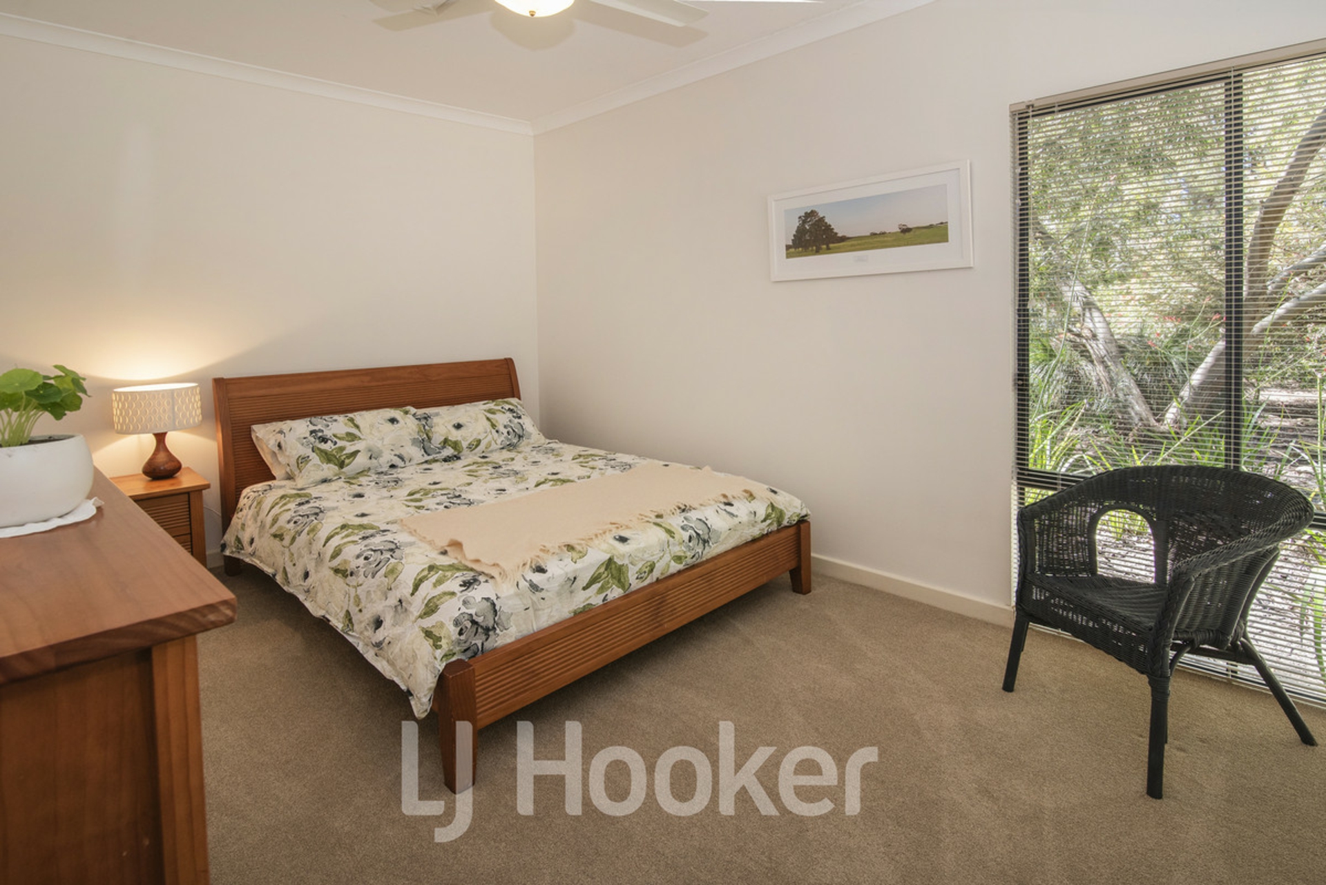 16 Bird Wood Lane — photo 12 of 16