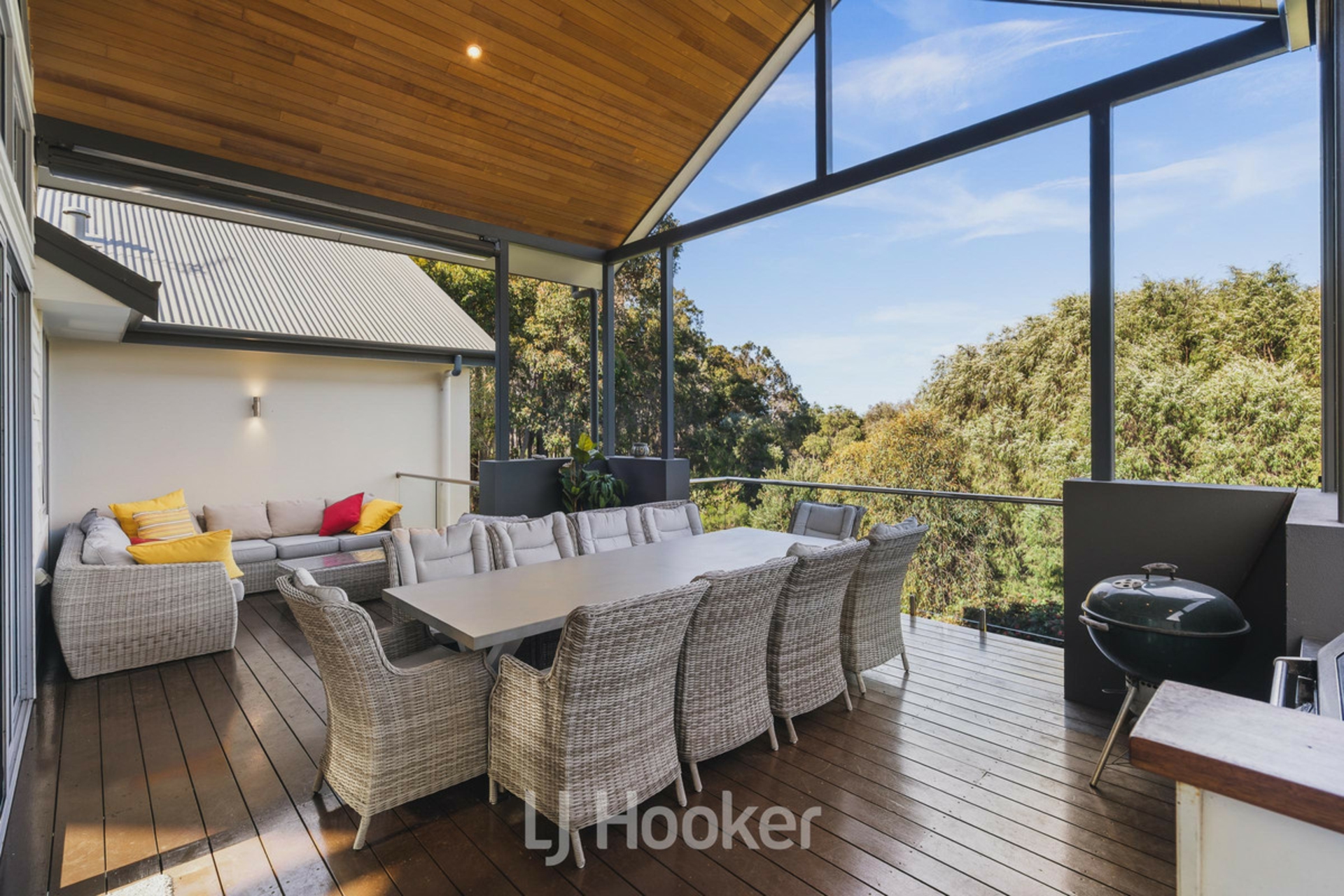 41 Blackbutt Close — photo 11 of 30