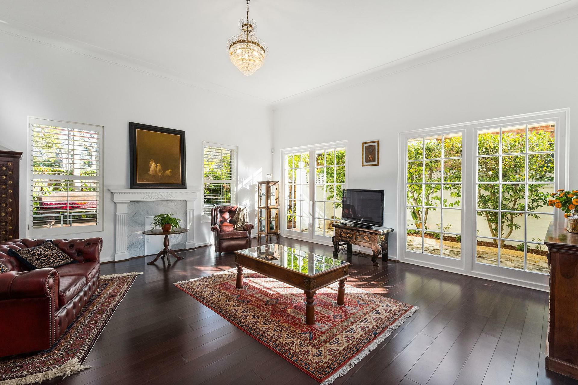 124 Pacific Road, PALM BEACH