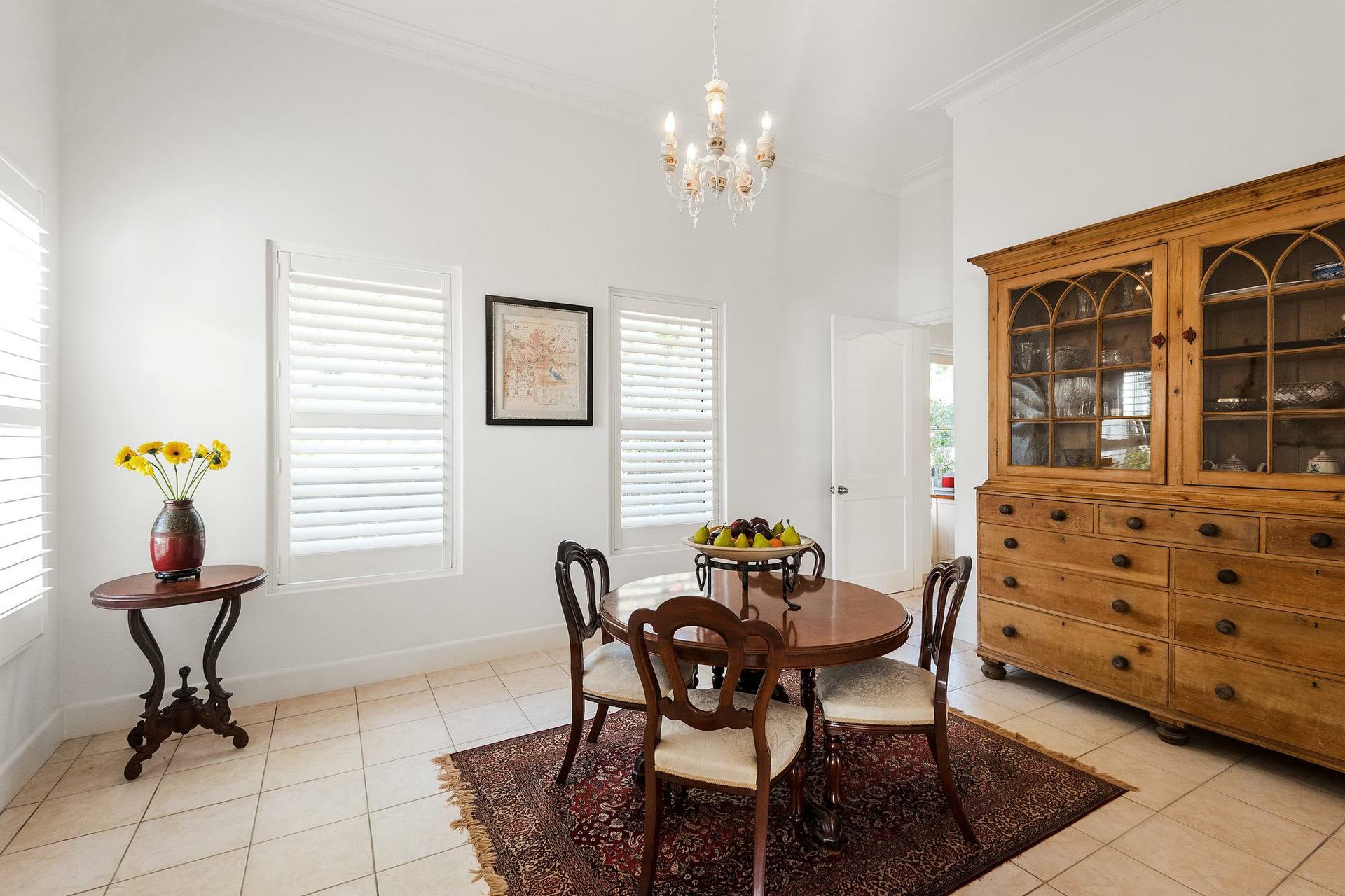 124 Pacific Road, PALM BEACH