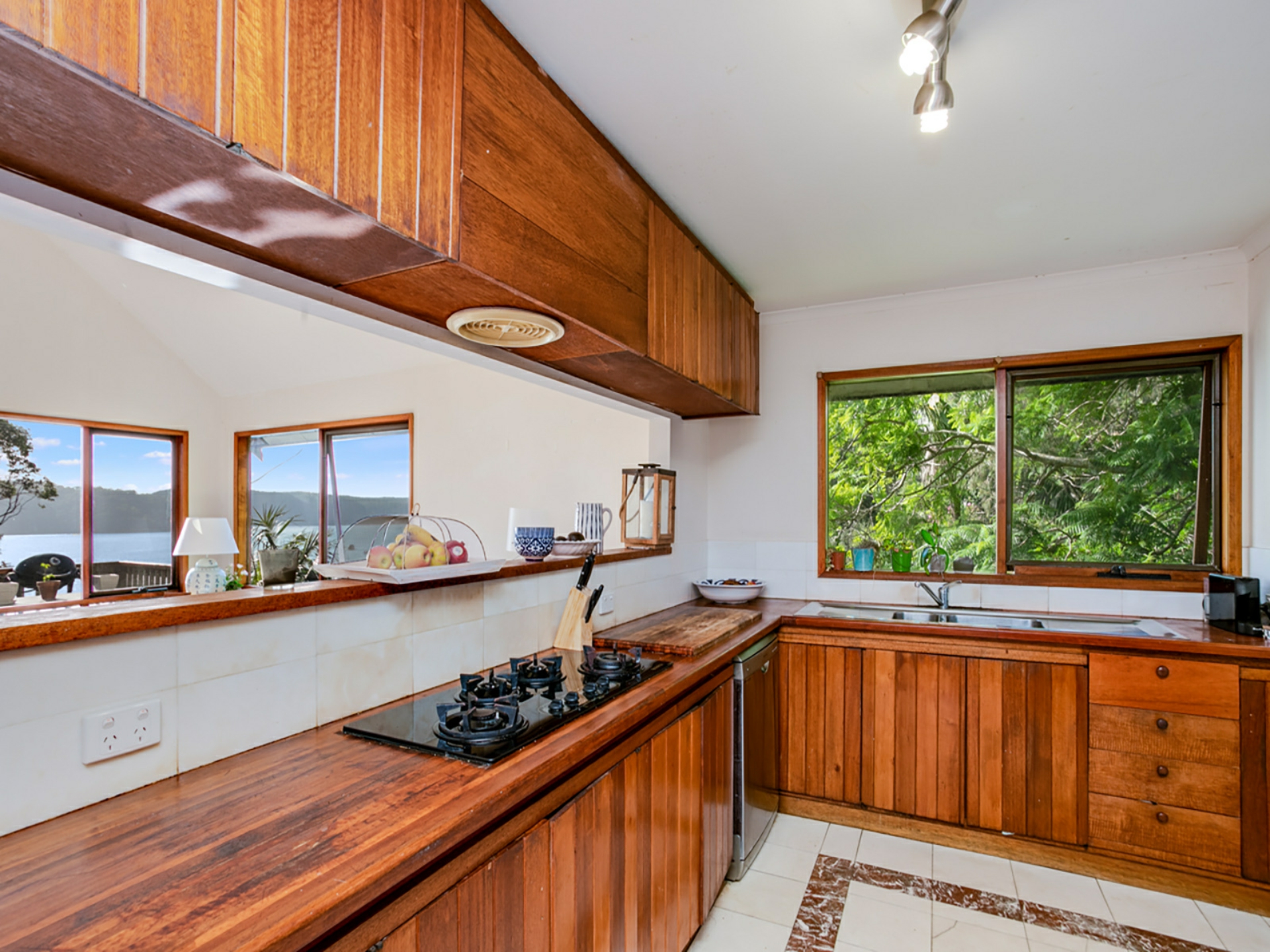 2A Surf Road, PALM BEACH