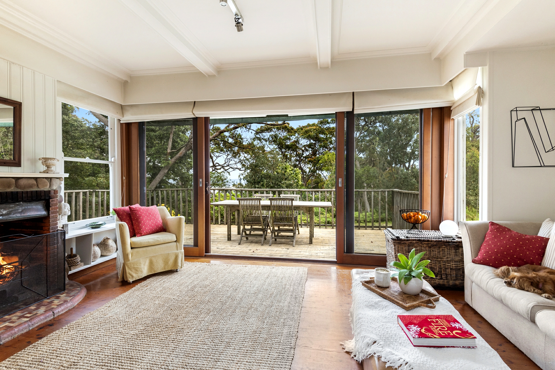 92 Pacific Road, PALM BEACH