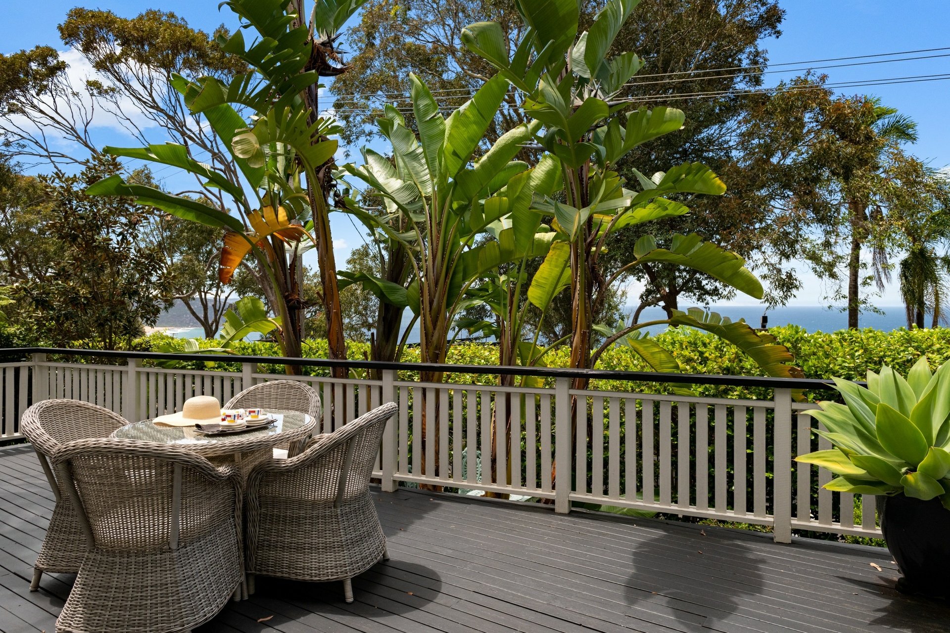 124 Pacific Road, PALM BEACH