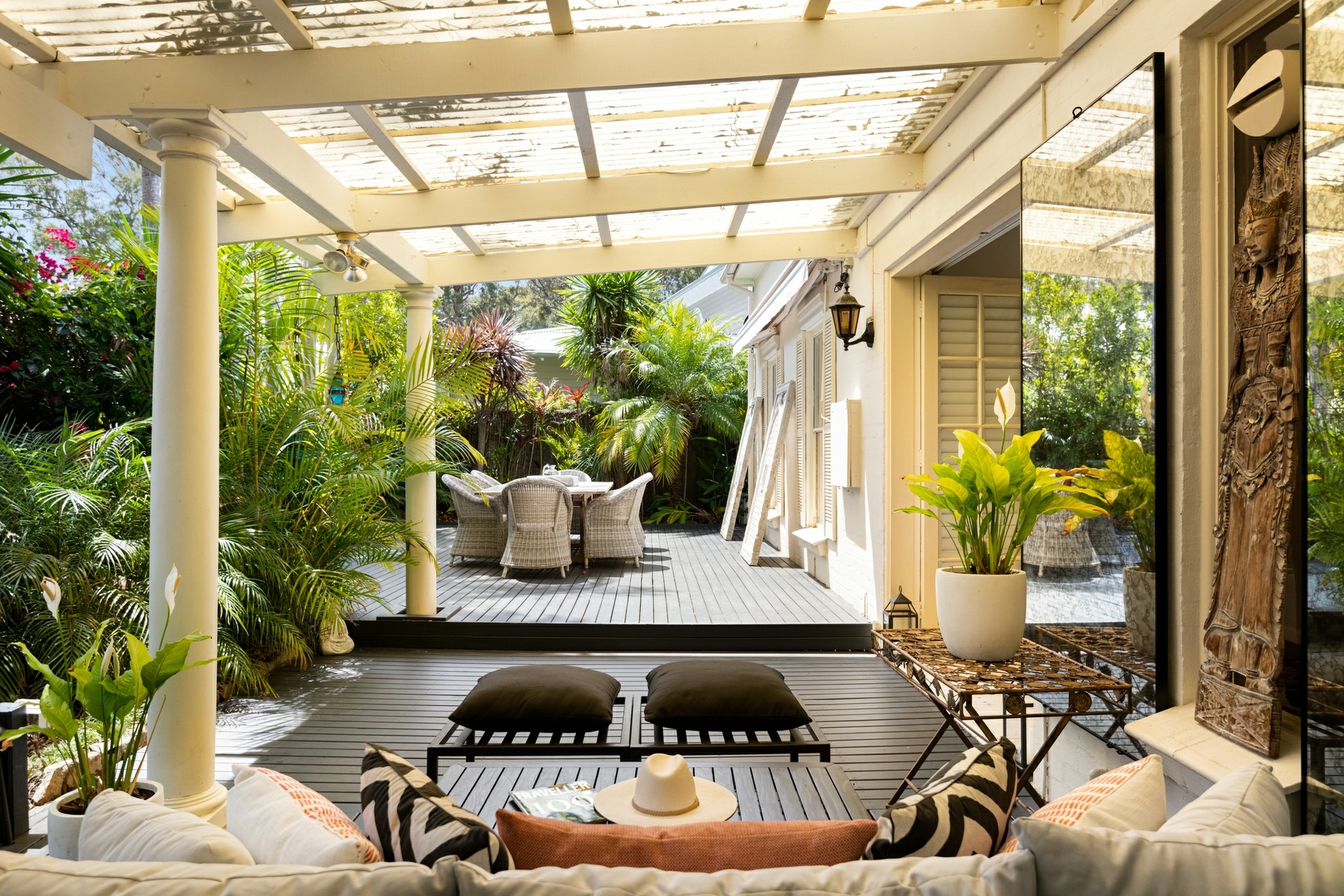 124 Pacific Road, PALM BEACH