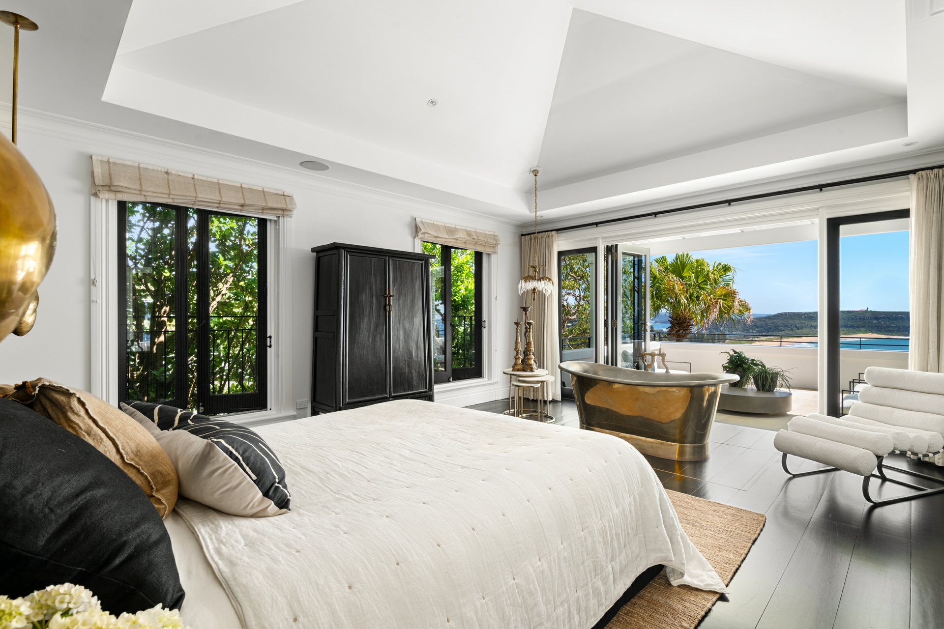 83 Pacific Road, PALM BEACH