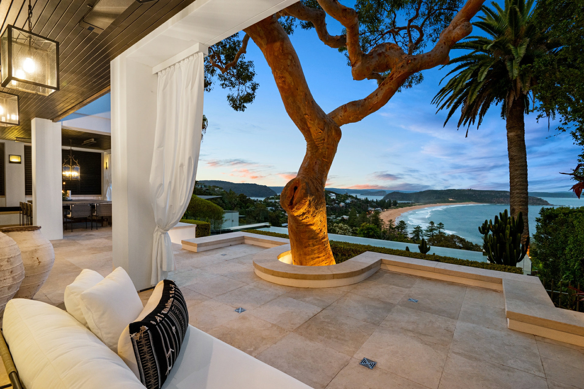 83 Pacific Road, PALM BEACH