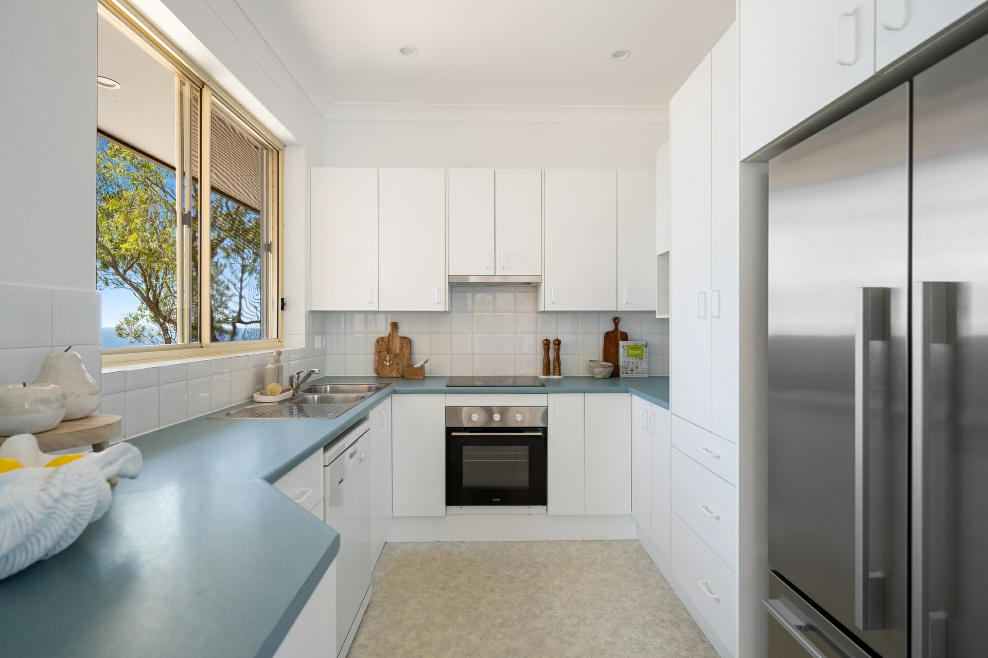105 Whale Beach Road — photo 9 of 20