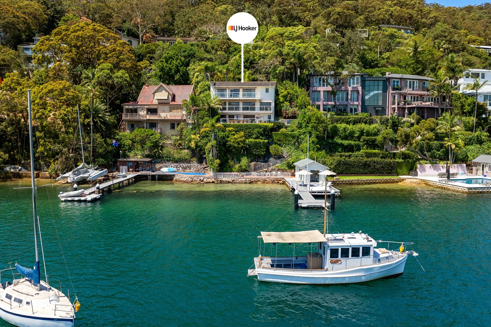 985 Barrenjoey Road — photo 3 of 25