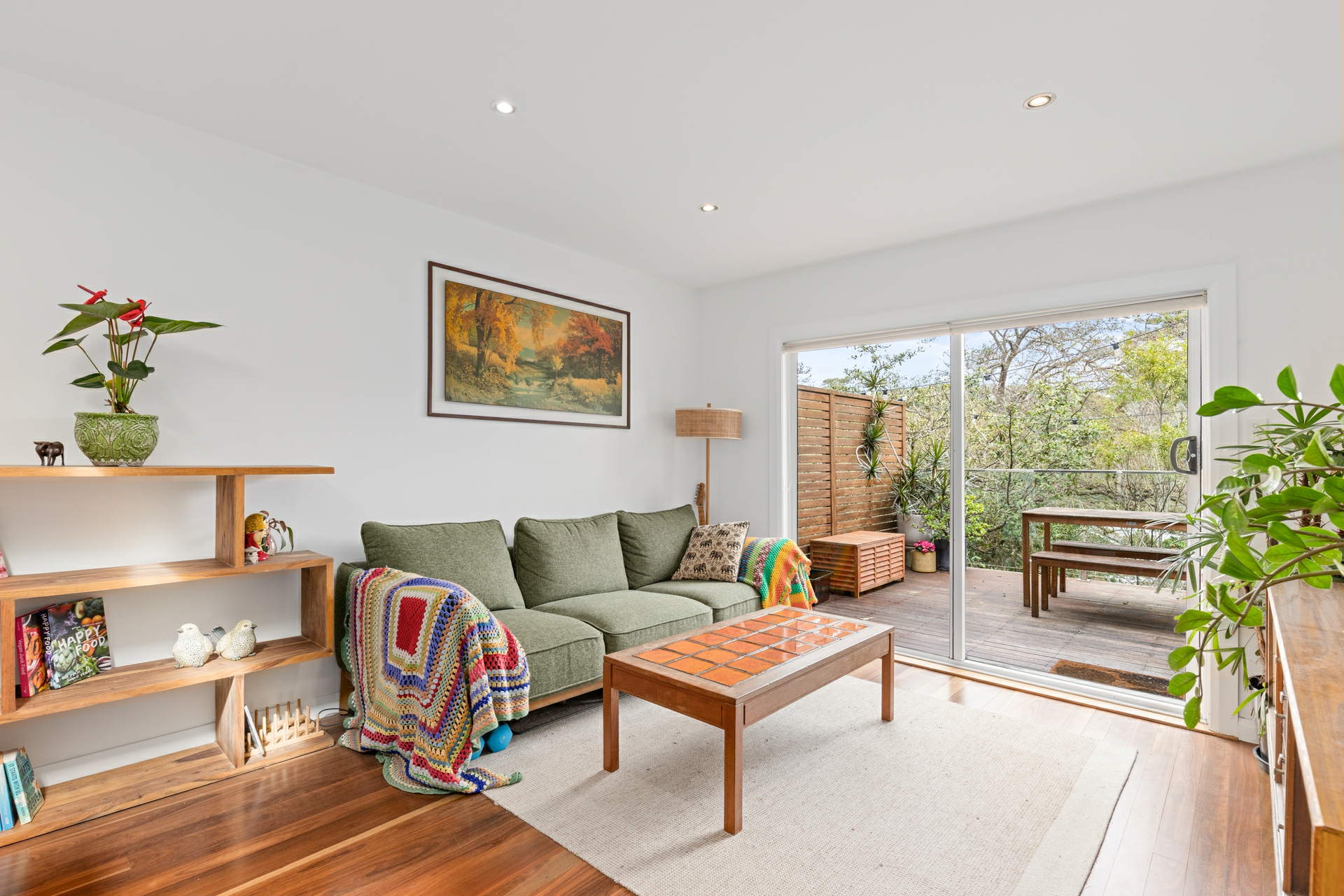 2/4 Sanctuary Avenue, Avalon Beach