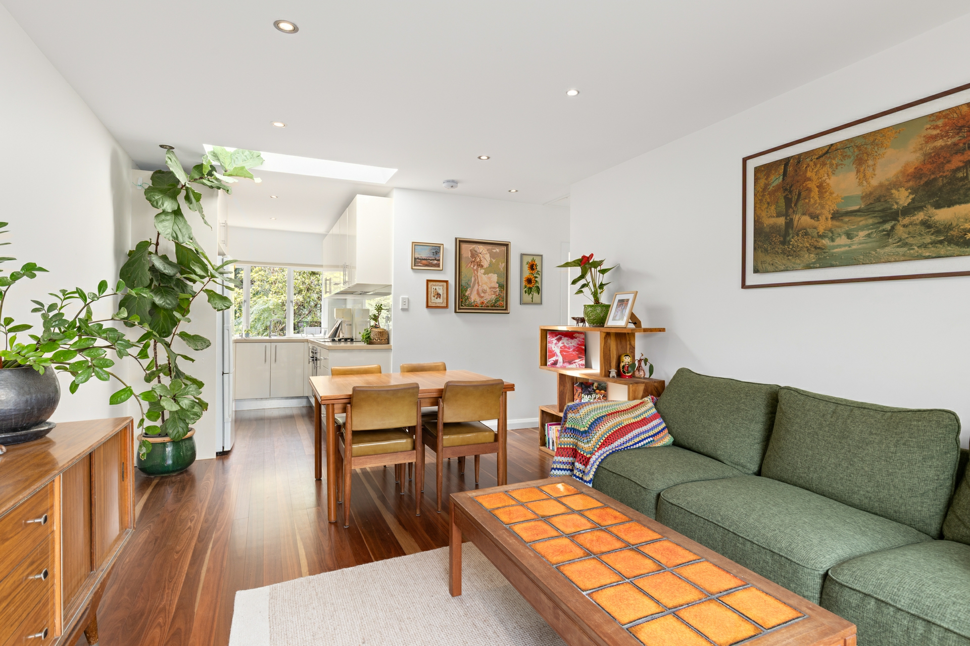 2/4 Sanctuary Avenue, Avalon Beach