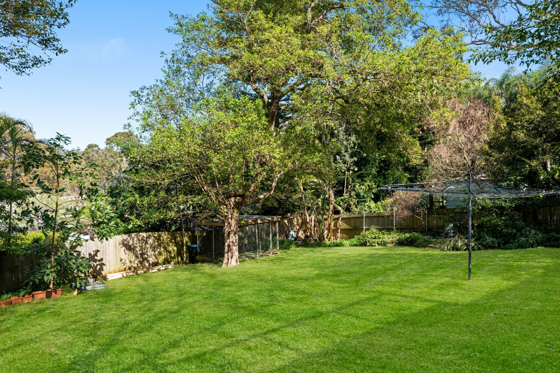 2/4 Sanctuary Avenue, Avalon Beach