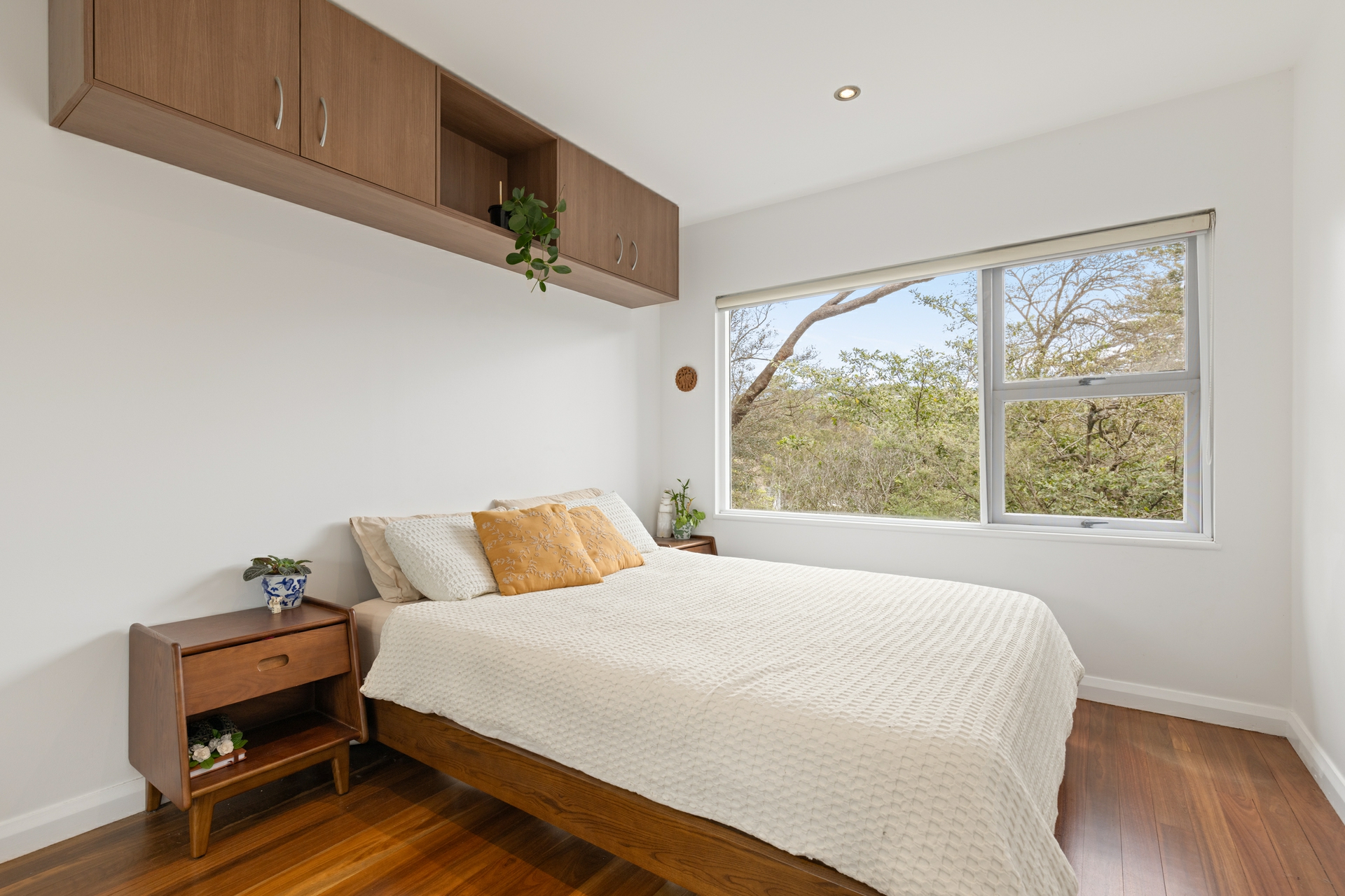 2/4 Sanctuary Avenue, Avalon Beach