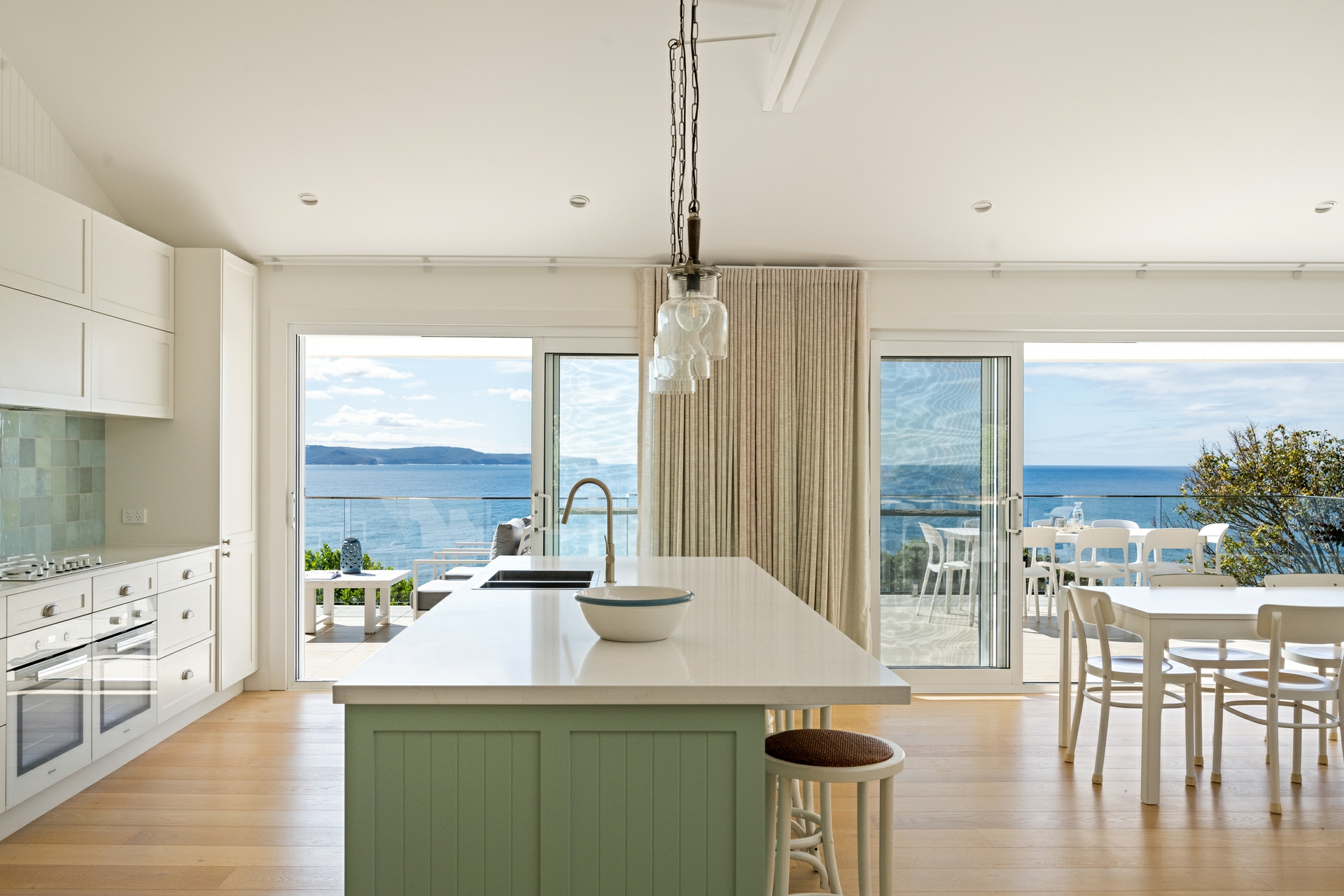 294 Whale Beach Road — photo 4 of 18