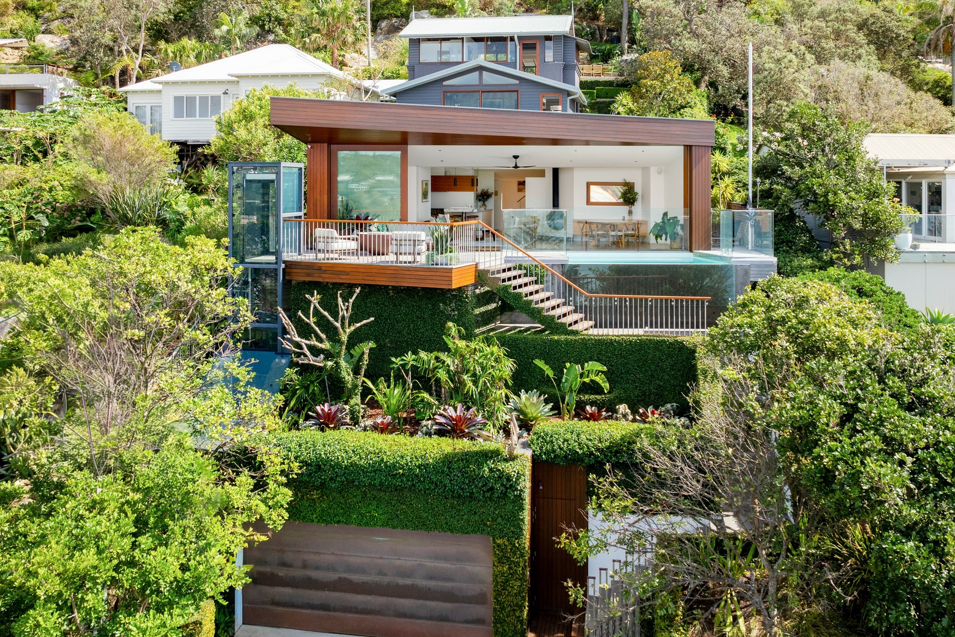 254 Whale Beach Road — photo 3 of 30