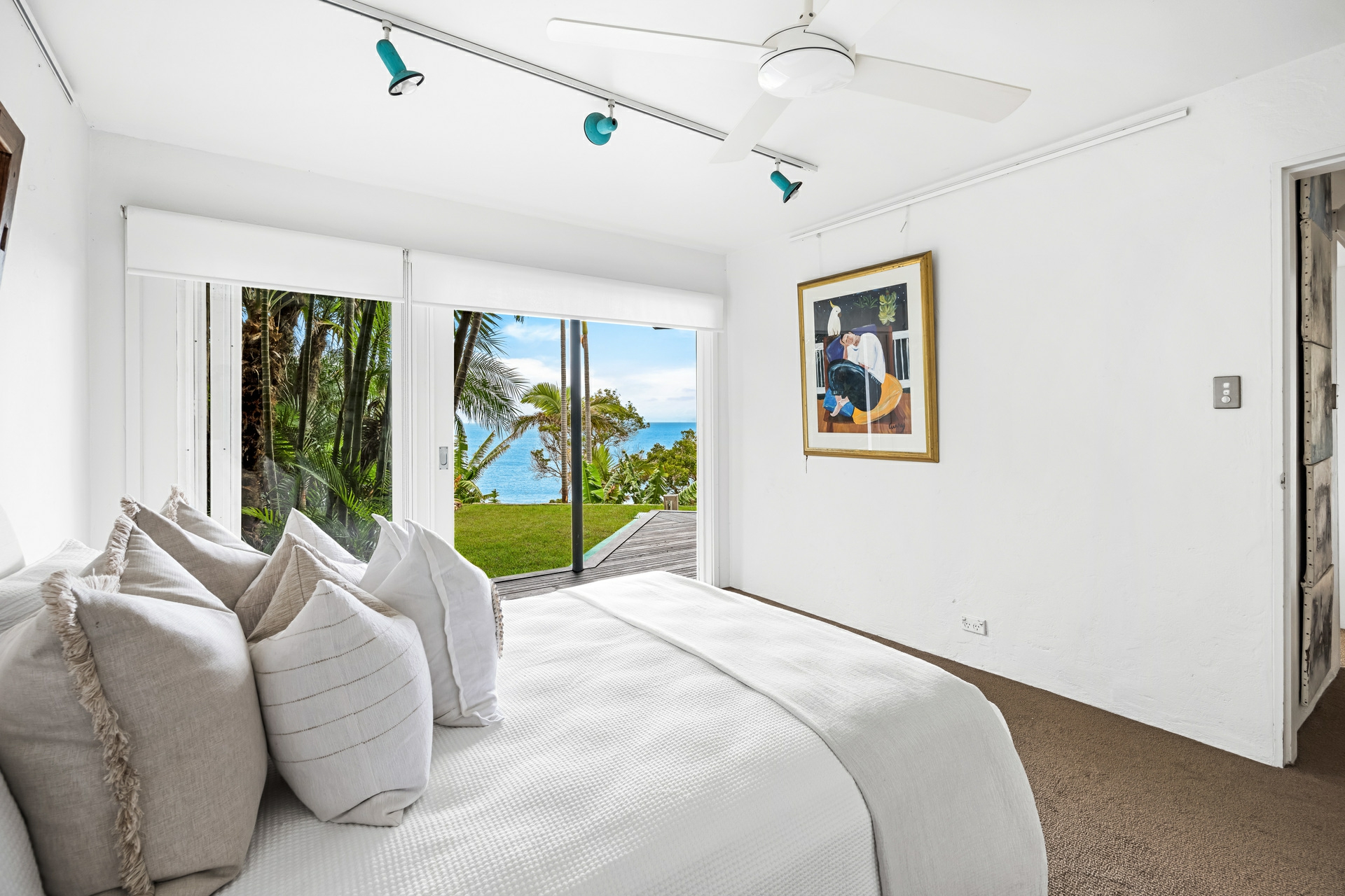 187 Whale Beach Road — photo 13 of 15