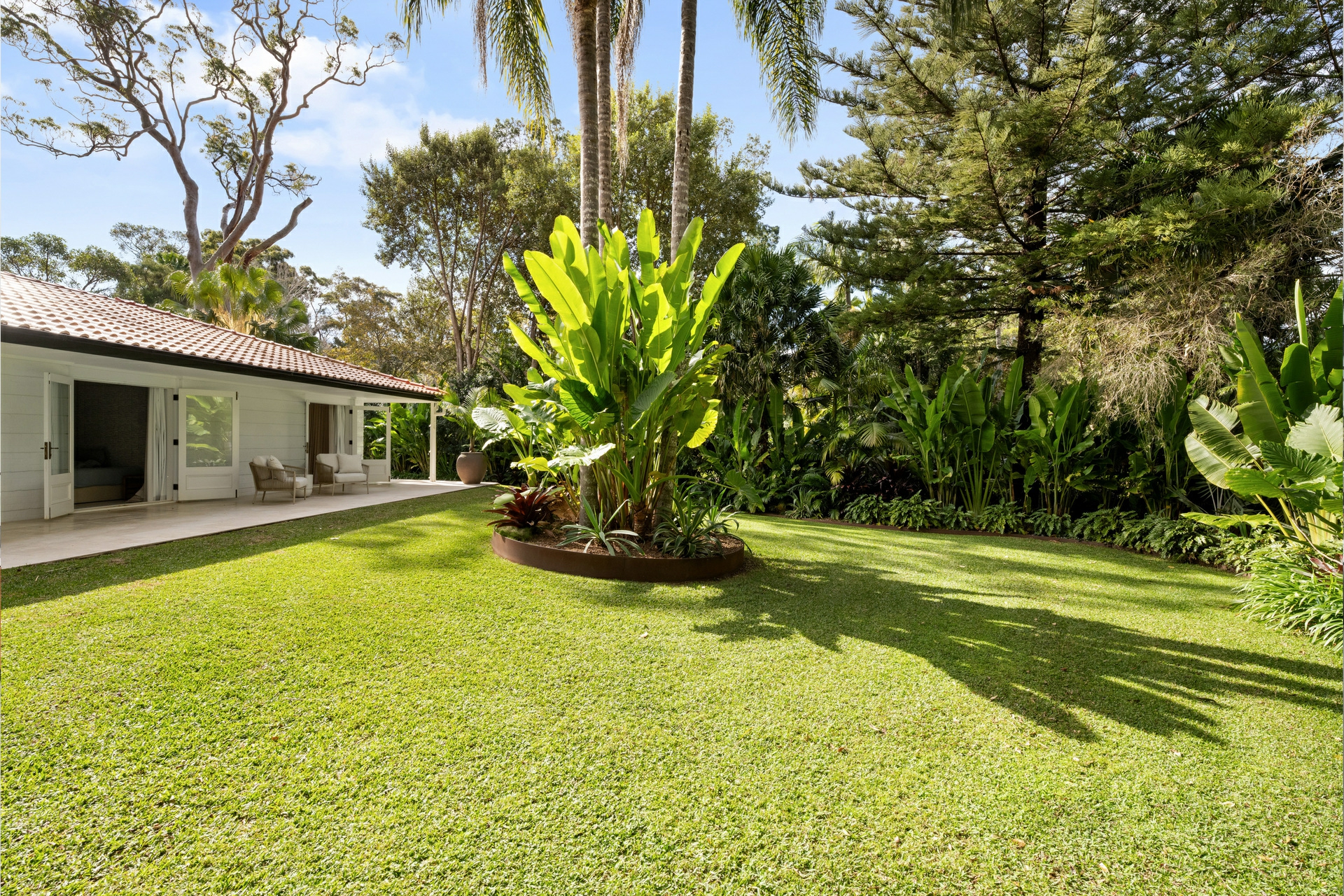 14 Ruskin Rowe — photo 21 of 22