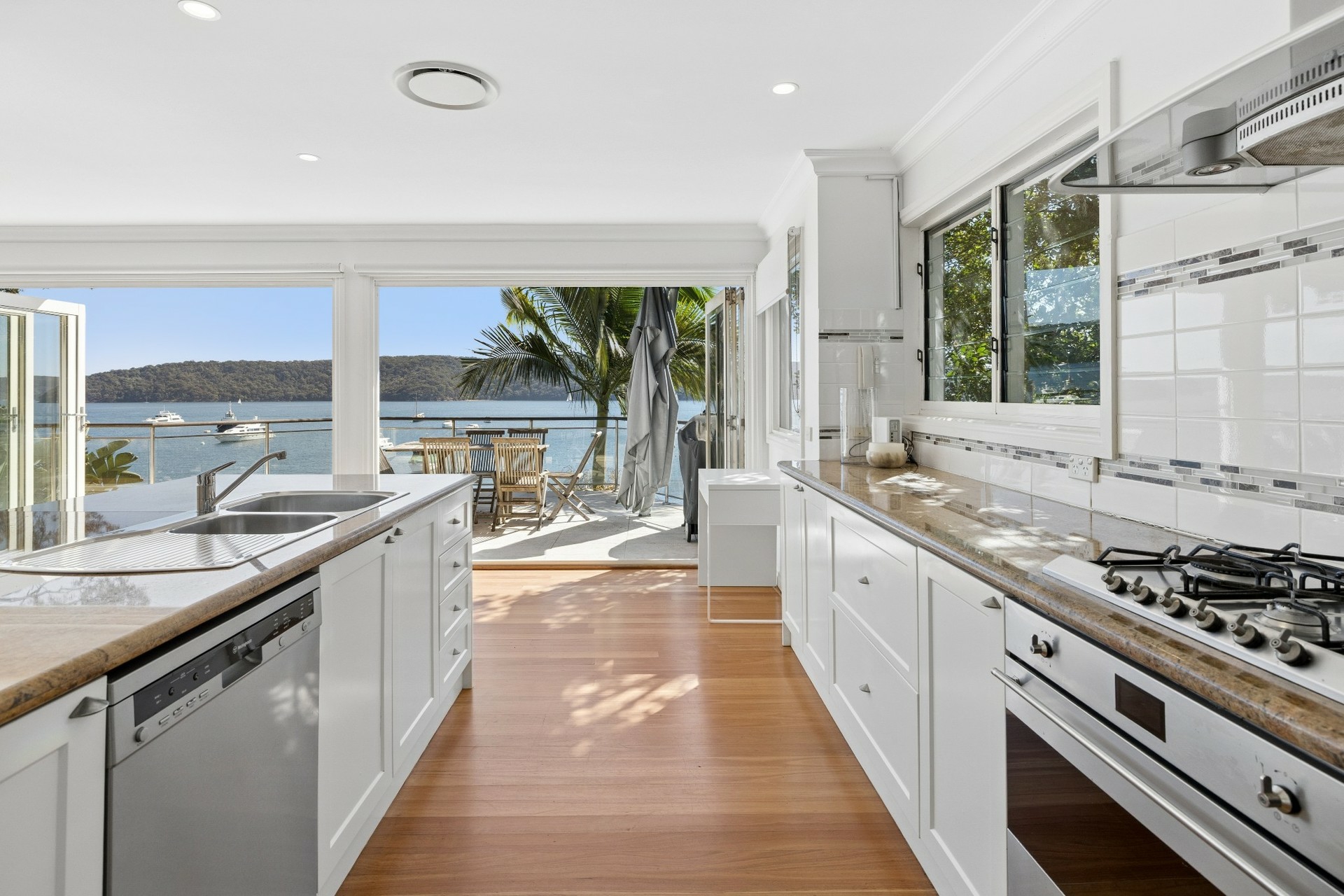 965 Barrenjoey Road — photo 9 of 23