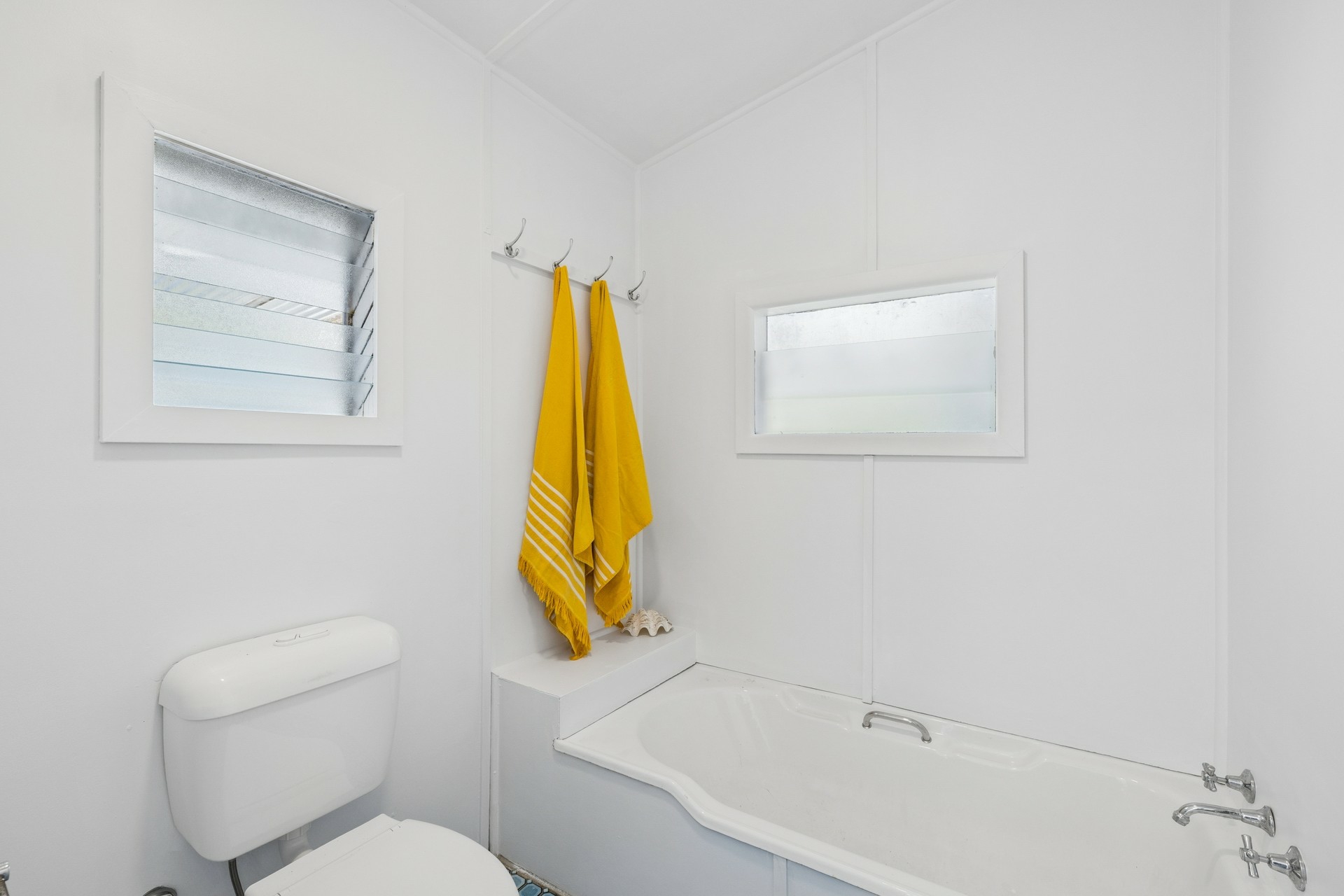 129 Whale Beach Road — photo 10 of 18