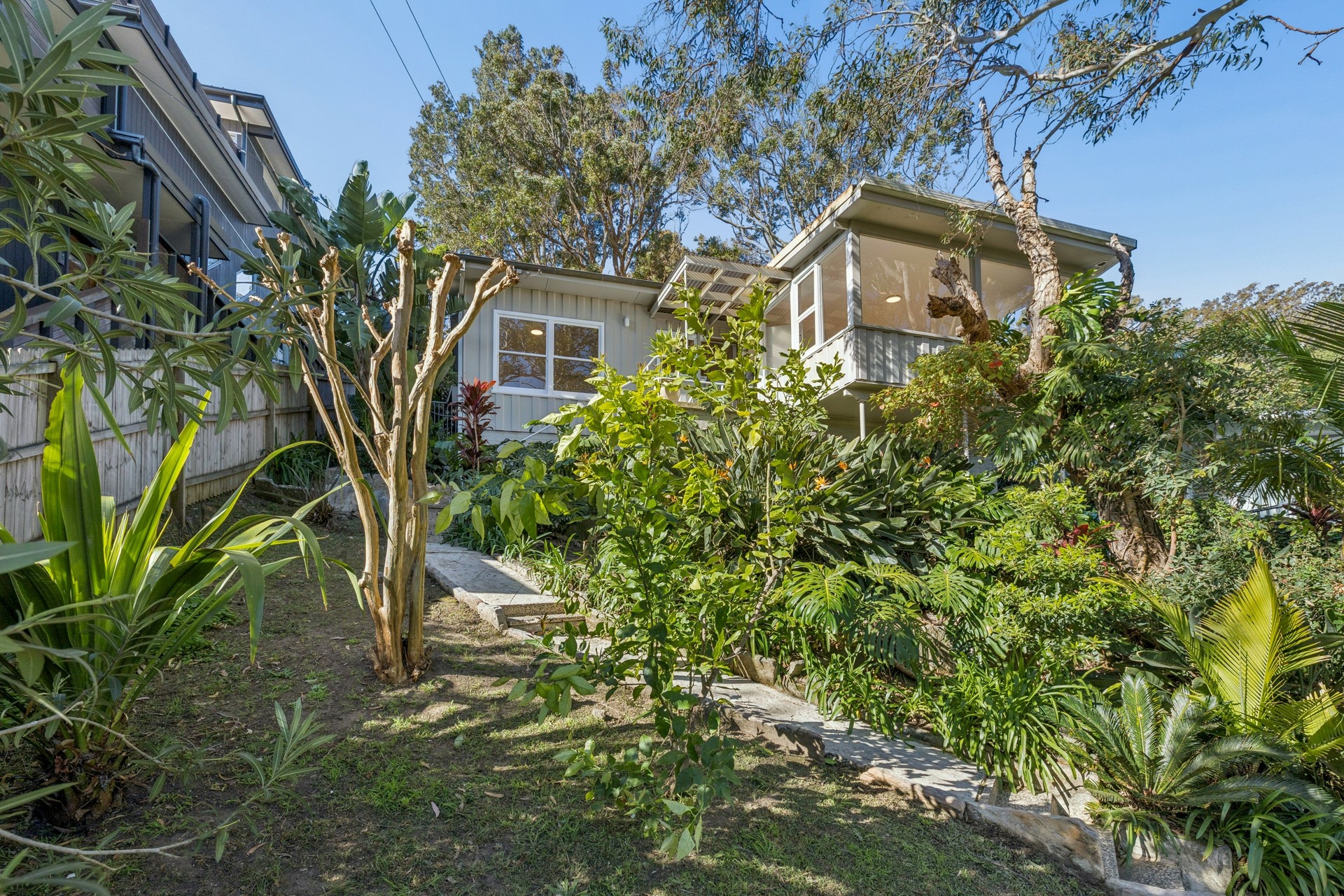 129 Whale Beach Road — photo 17 of 18