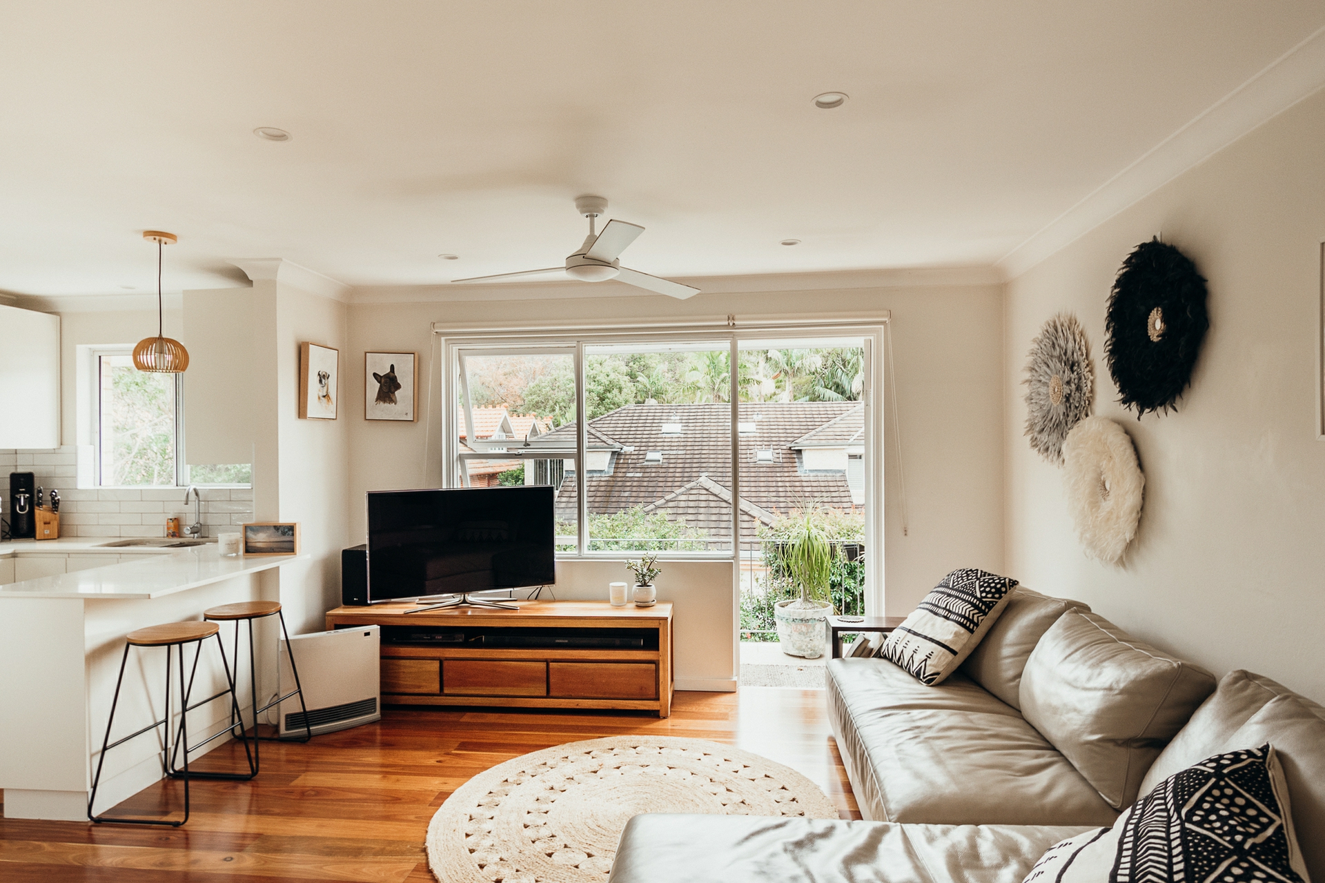 22/23 Woolcott Street — photo from LJ Hooker Palm Beach