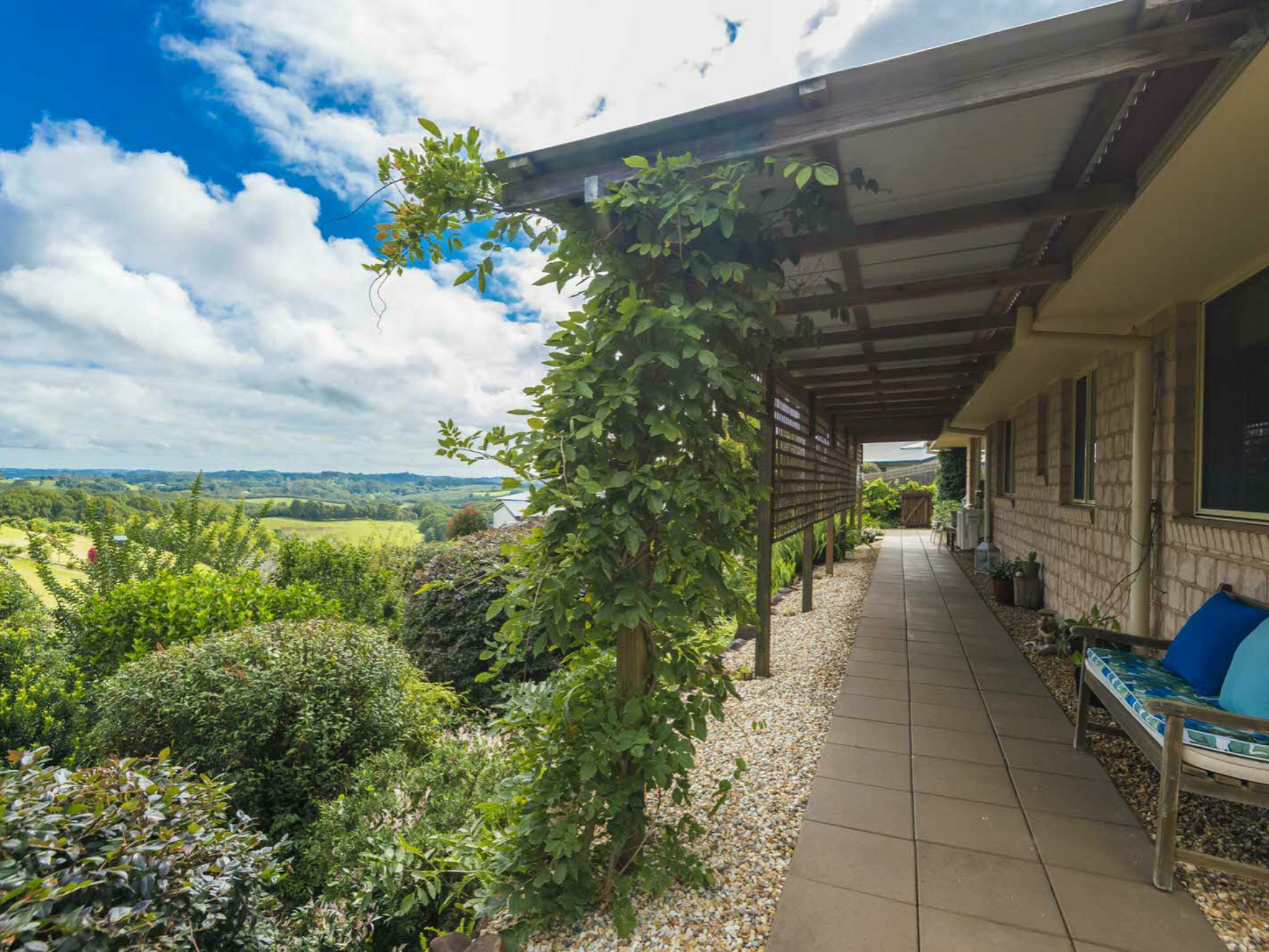 8 Selkirk Place, WOLLONGBAR
