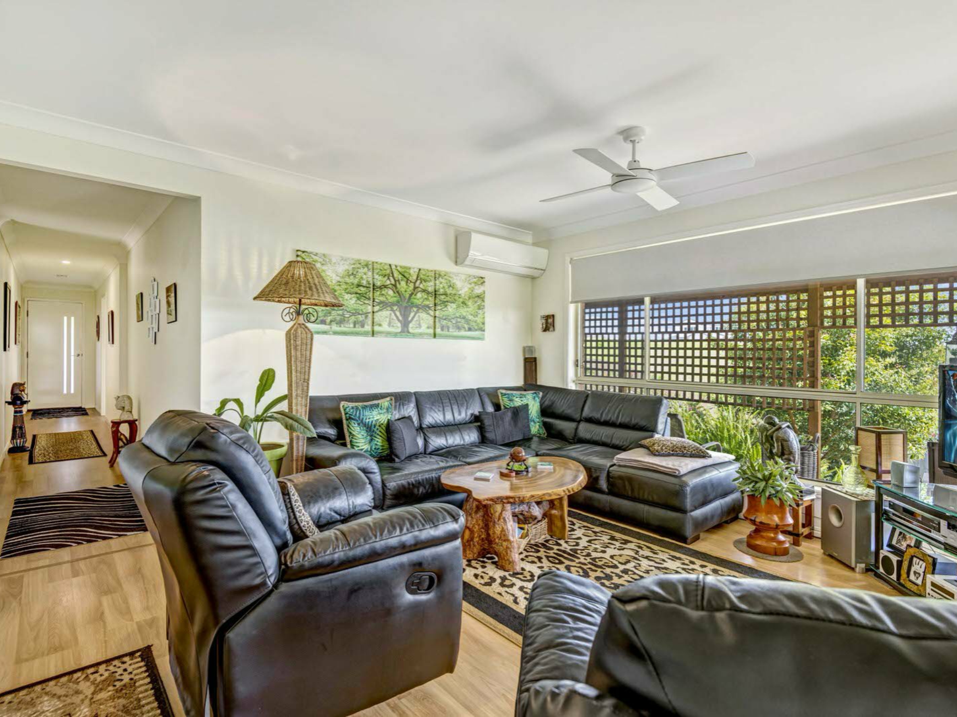 8 Selkirk Place, WOLLONGBAR