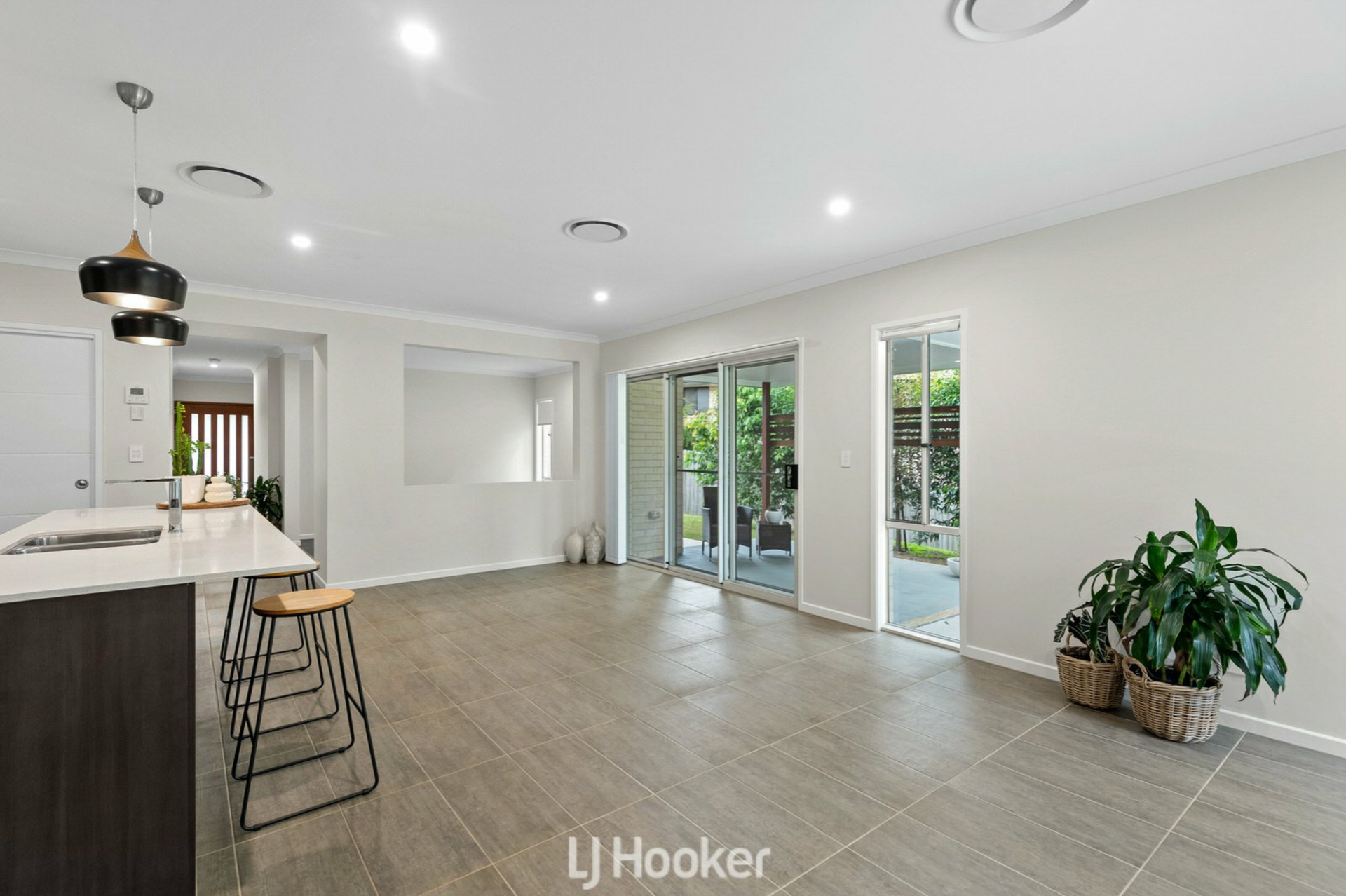 8 Pinehurst Court, ALSTONVILLE