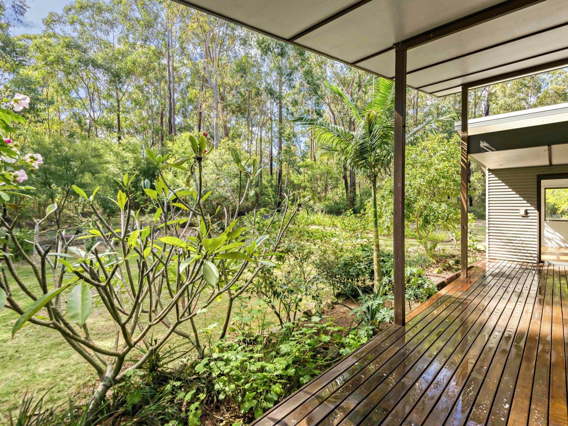 99 Whipbird Drive, ASHBY HEIGHTS