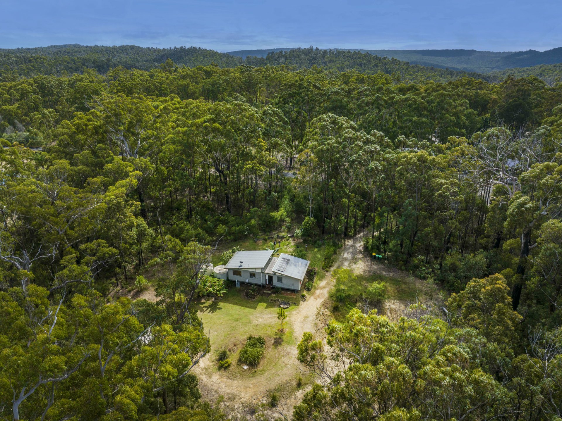 99 Whipbird Drive, ASHBY HEIGHTS
