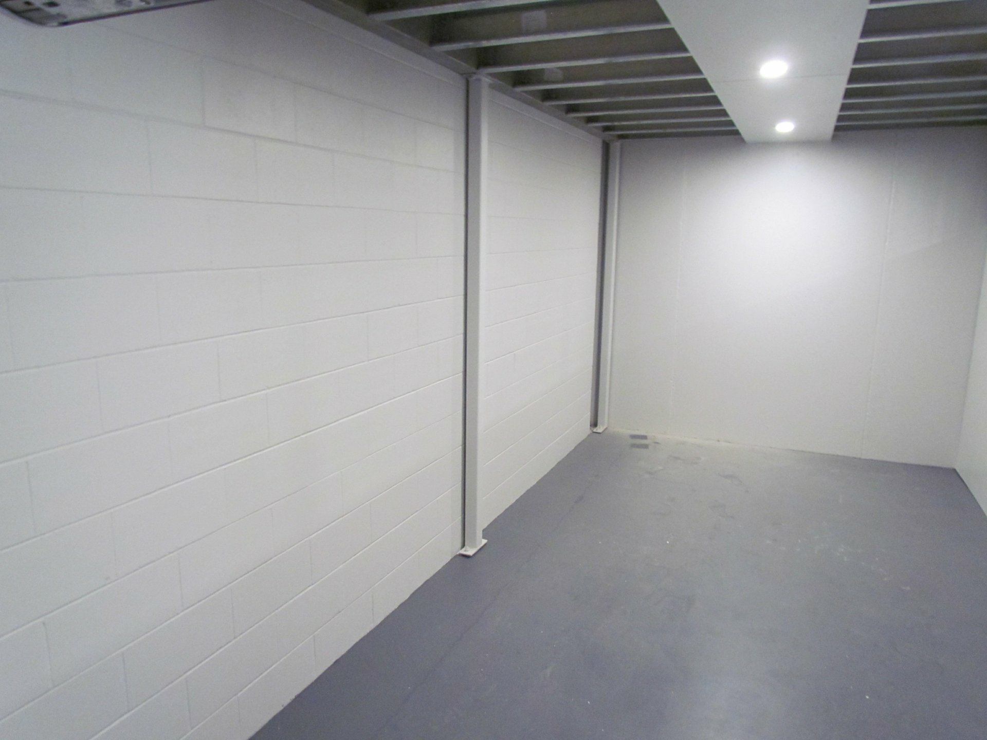 12 Northcott Crescent — photo 3 of 8