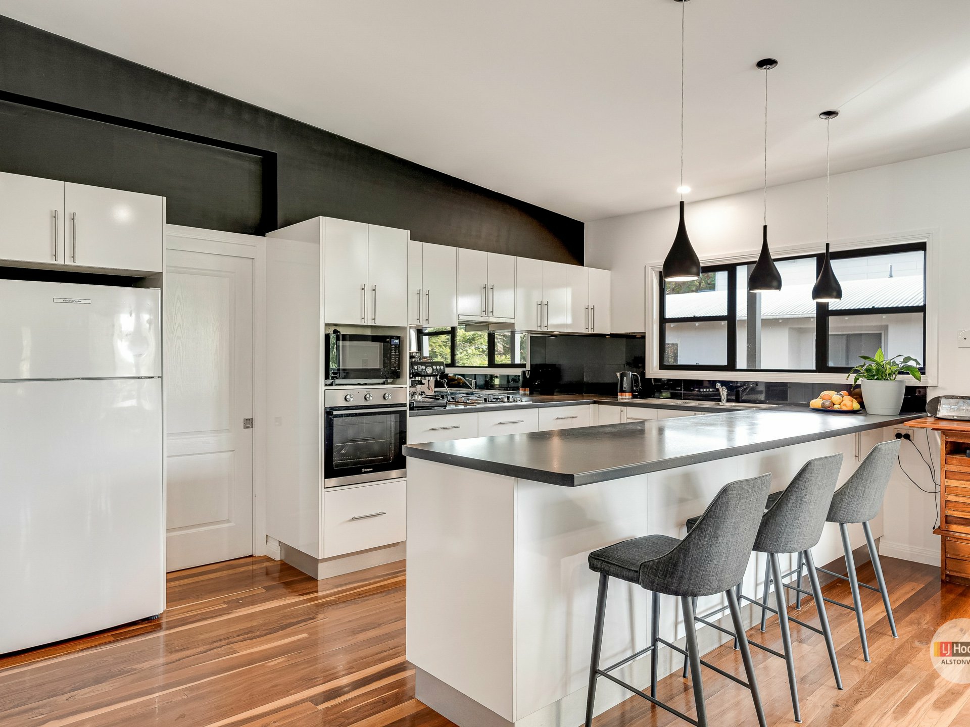 16 Kim Court — photo 15 of 24