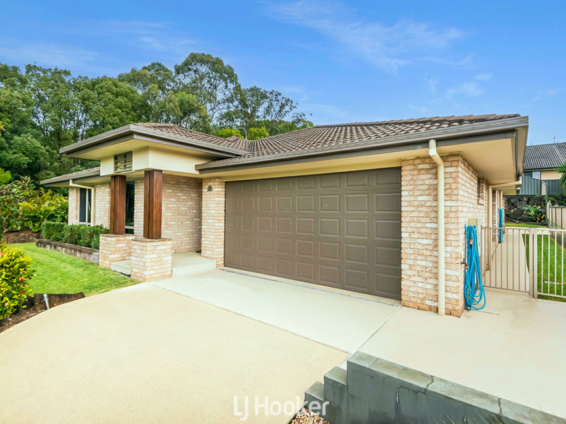 1 Spring Creek Place — photo 3 of 30
