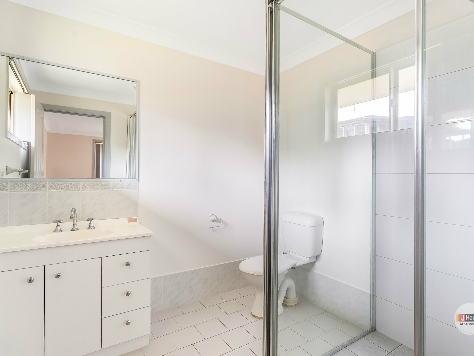 40 Tanamera Drive — photo 11 of 17