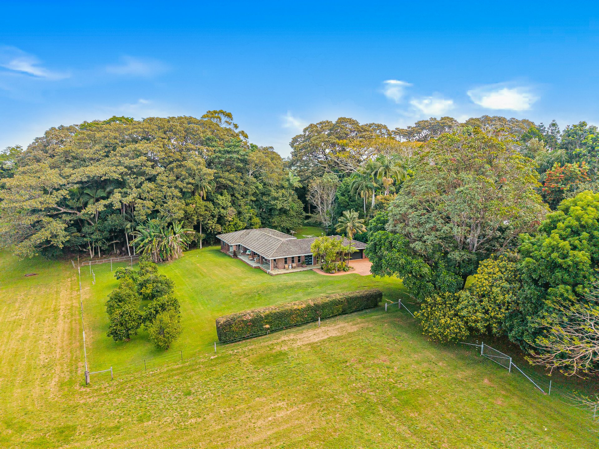 15 Waratah Lane — photo 3 of 29