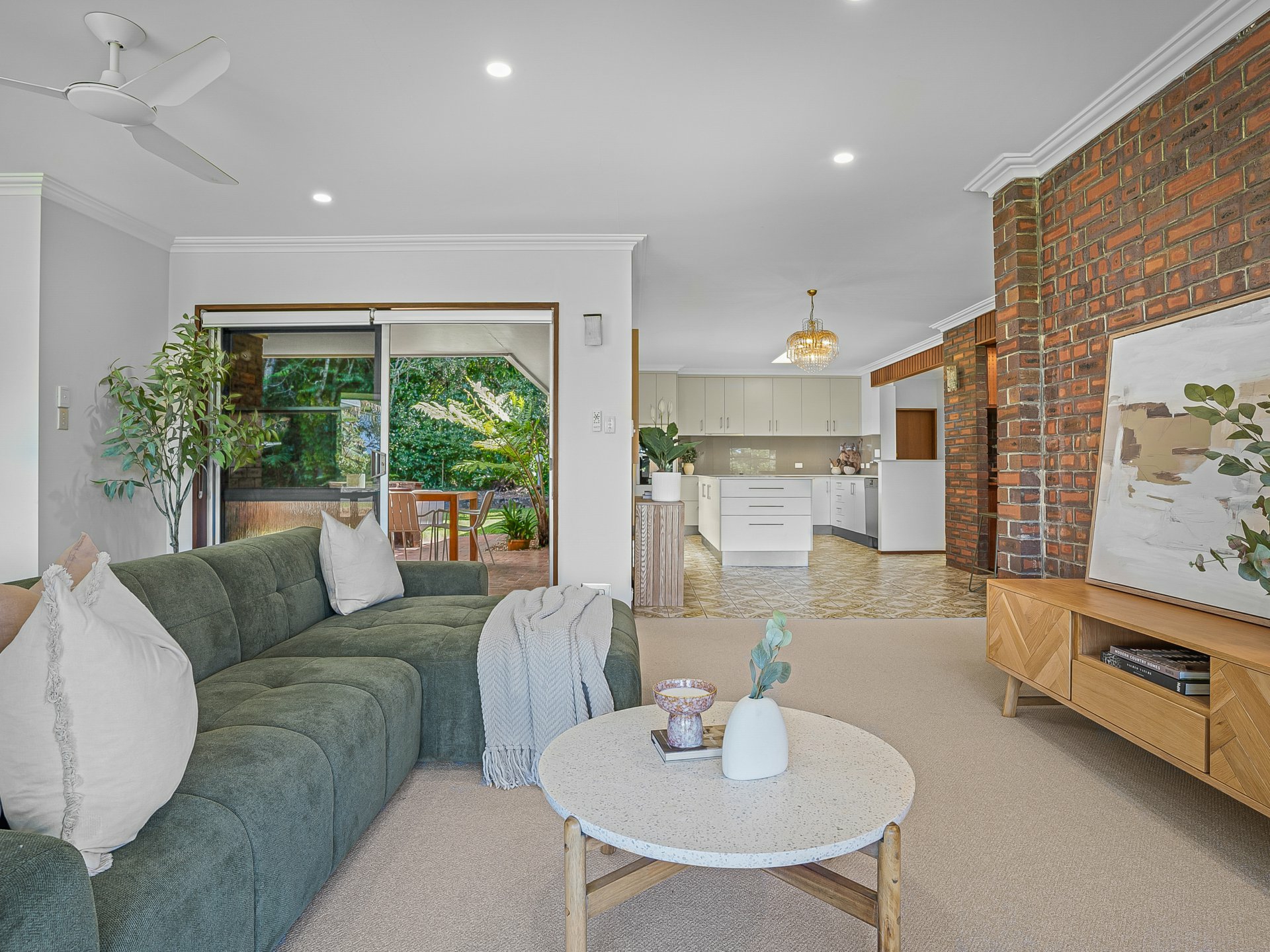 15 Waratah Lane — photo 11 of 29