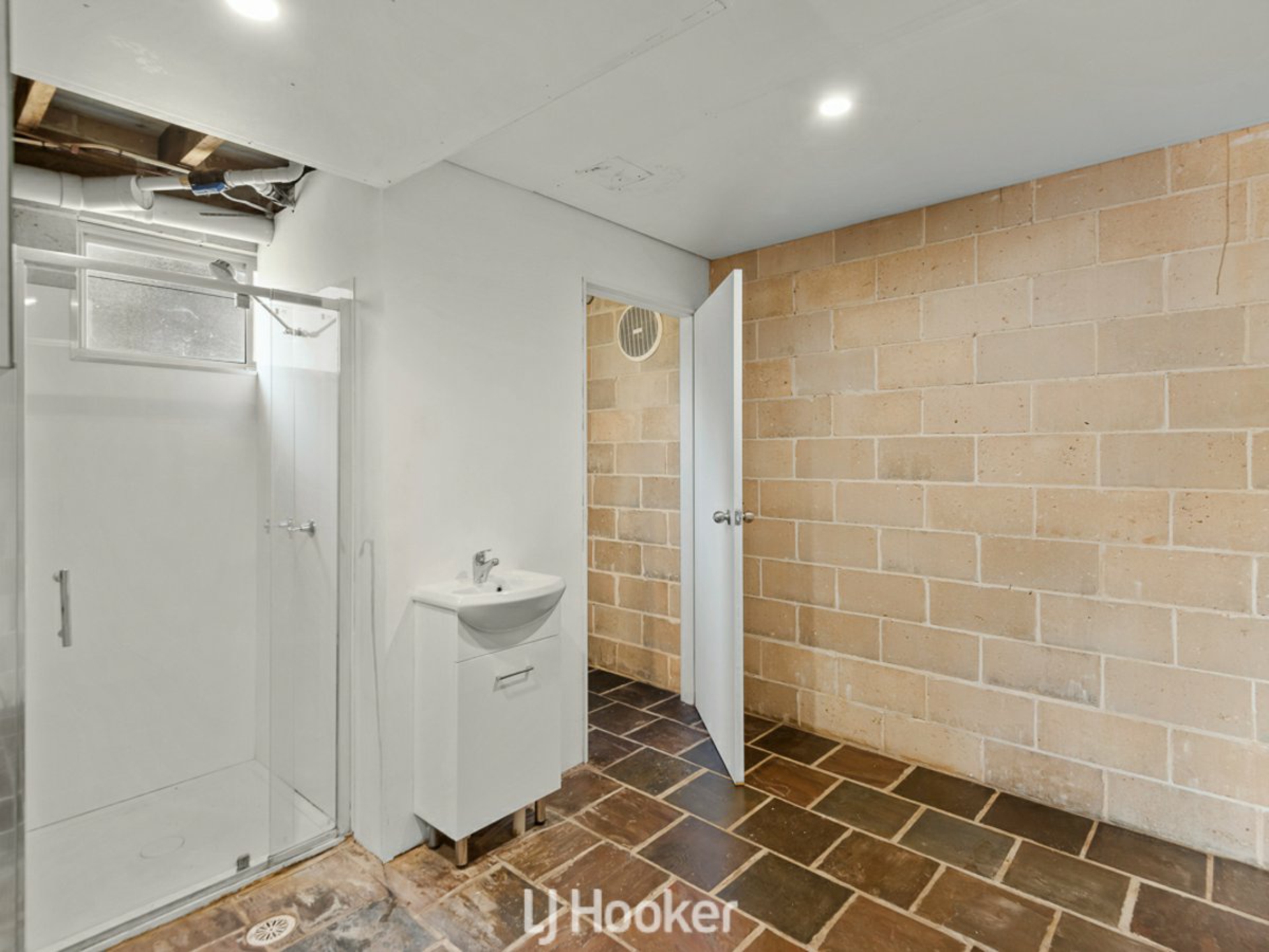 2 Forest Vale Drive — photo 20 of 30