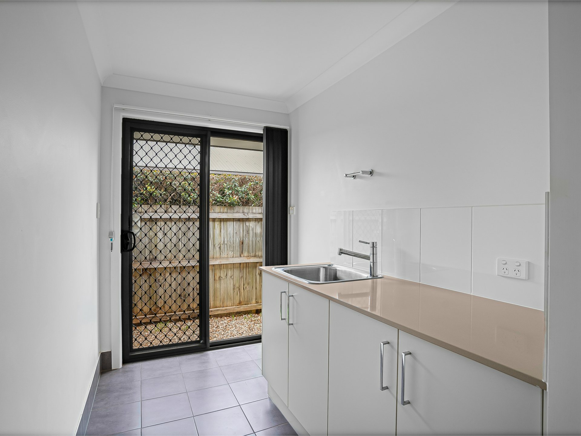 Unit 2/30b Smiths Lane — photo 16 of 17