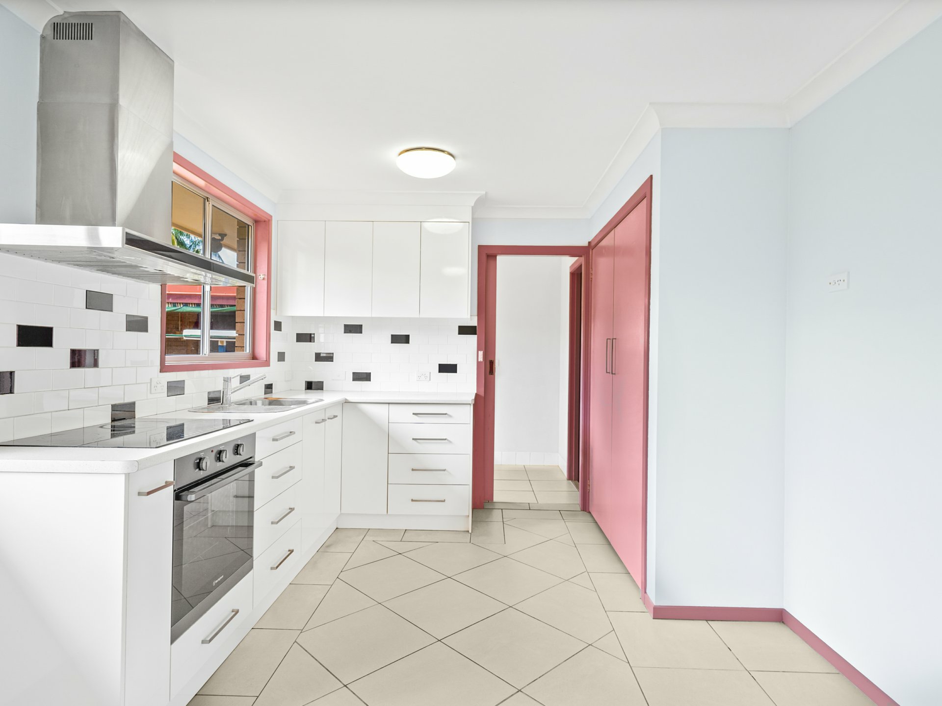 Unit 1/10 Acacia Street — photo 5 of 18